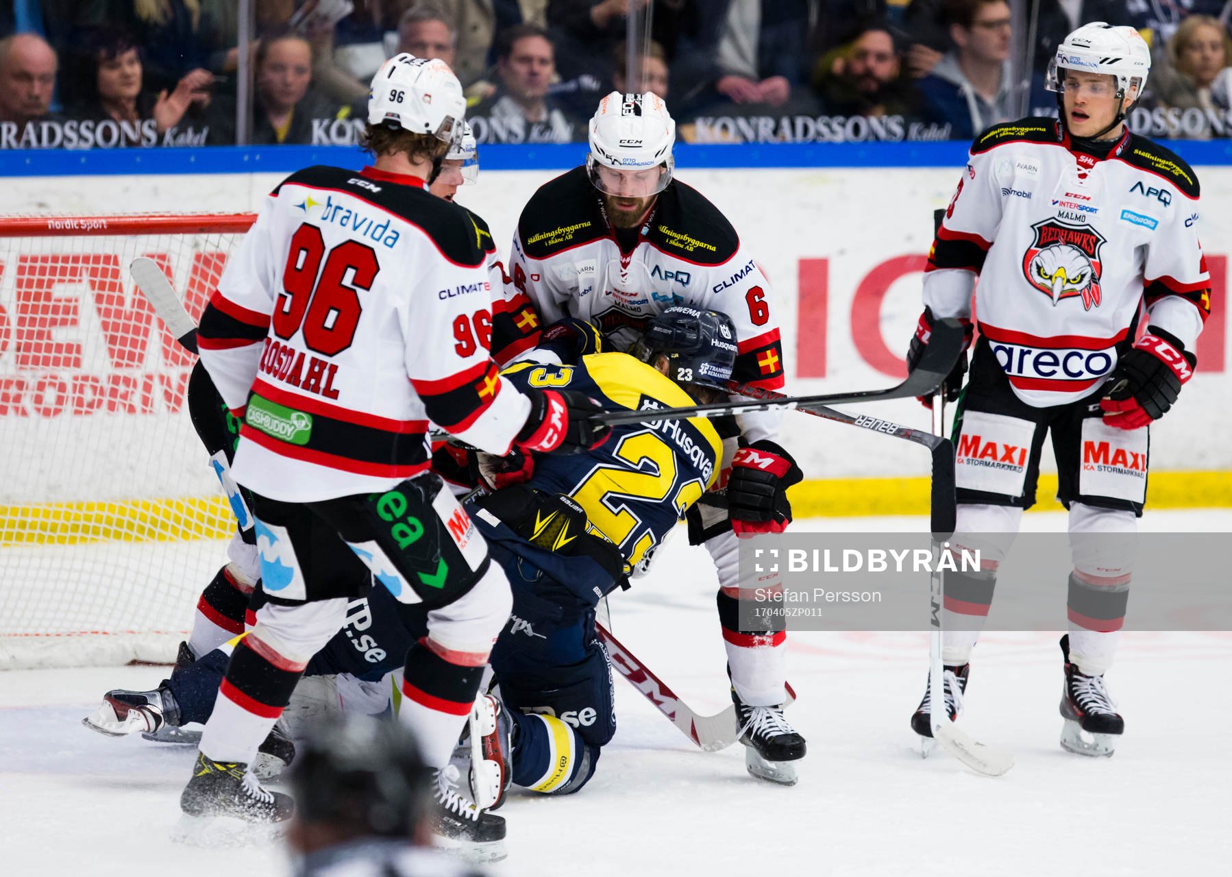 Malmö Redhawks Kim Rosdahl och Stefan Warg i gruff med