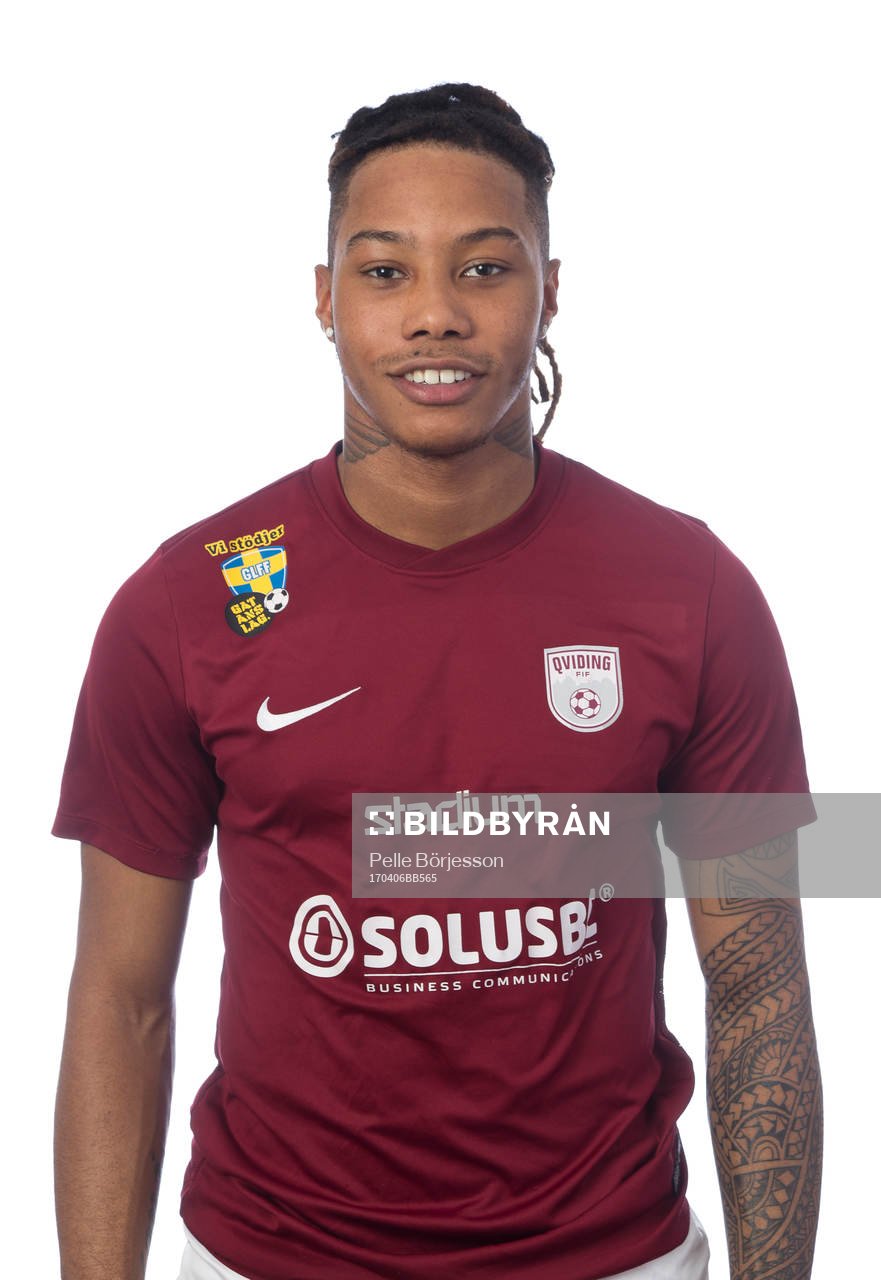 Qvidings Malik Koné poserar för ett porträtt den 6 april 2017 i Göteborg.