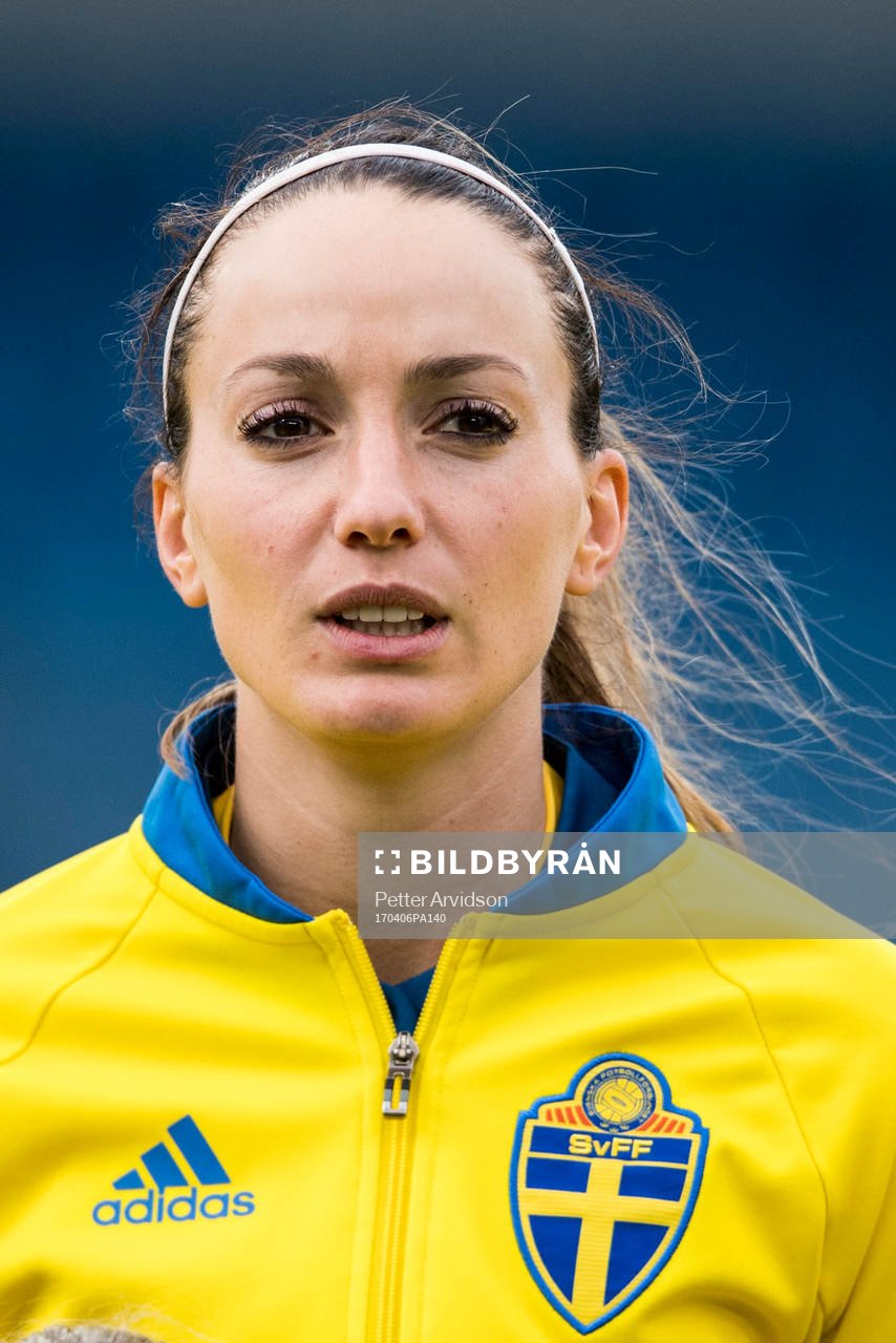 Sveriges Kosovare Asllani