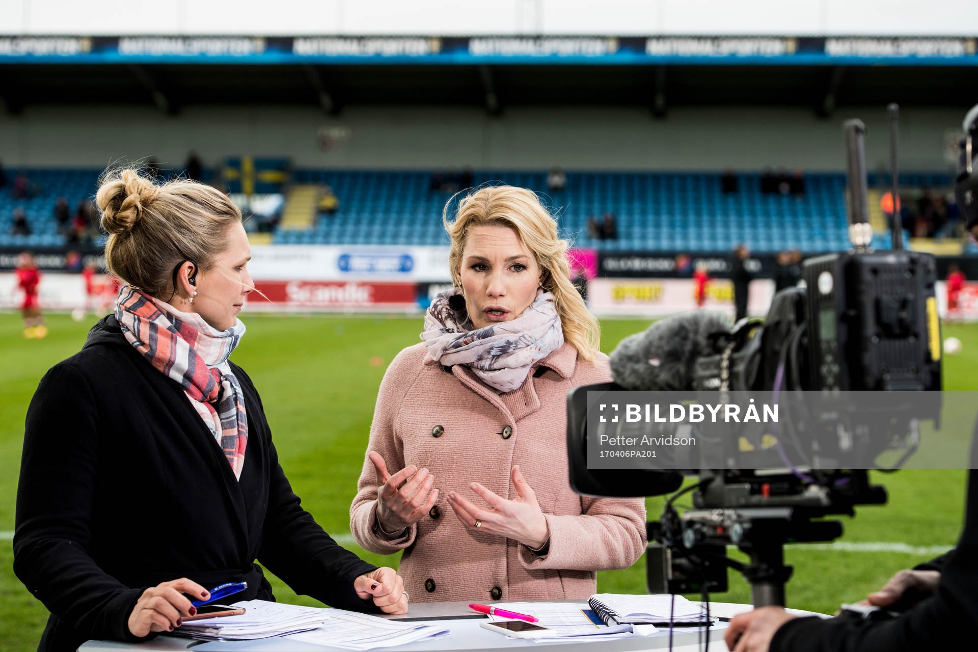 s Anna Brolin och Hanna Marklund