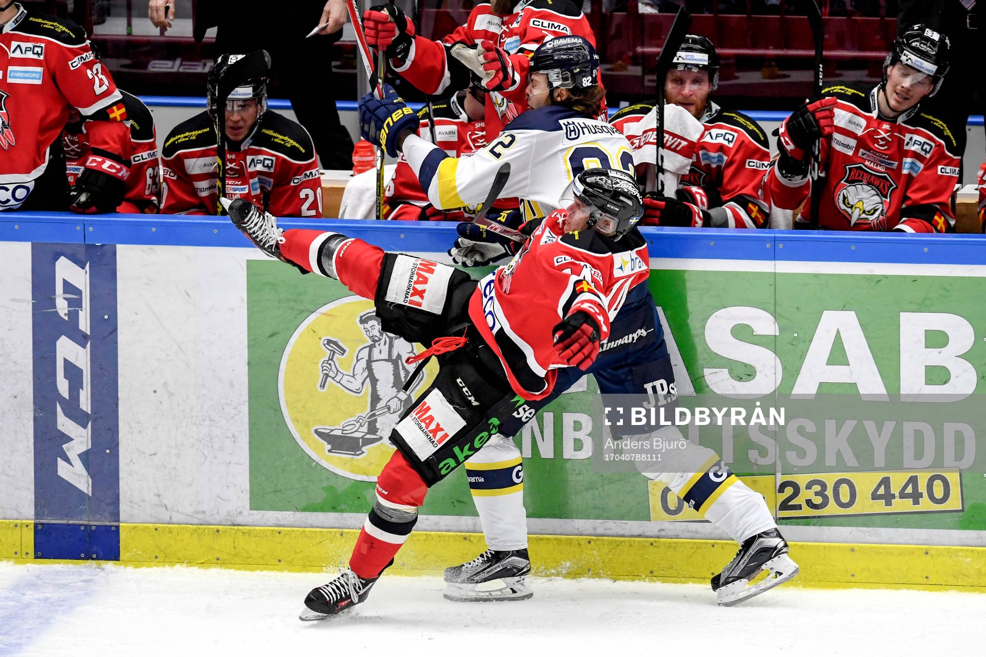s Kevin Stenlund och Malmö Redhawks Carl-Johan Lerby