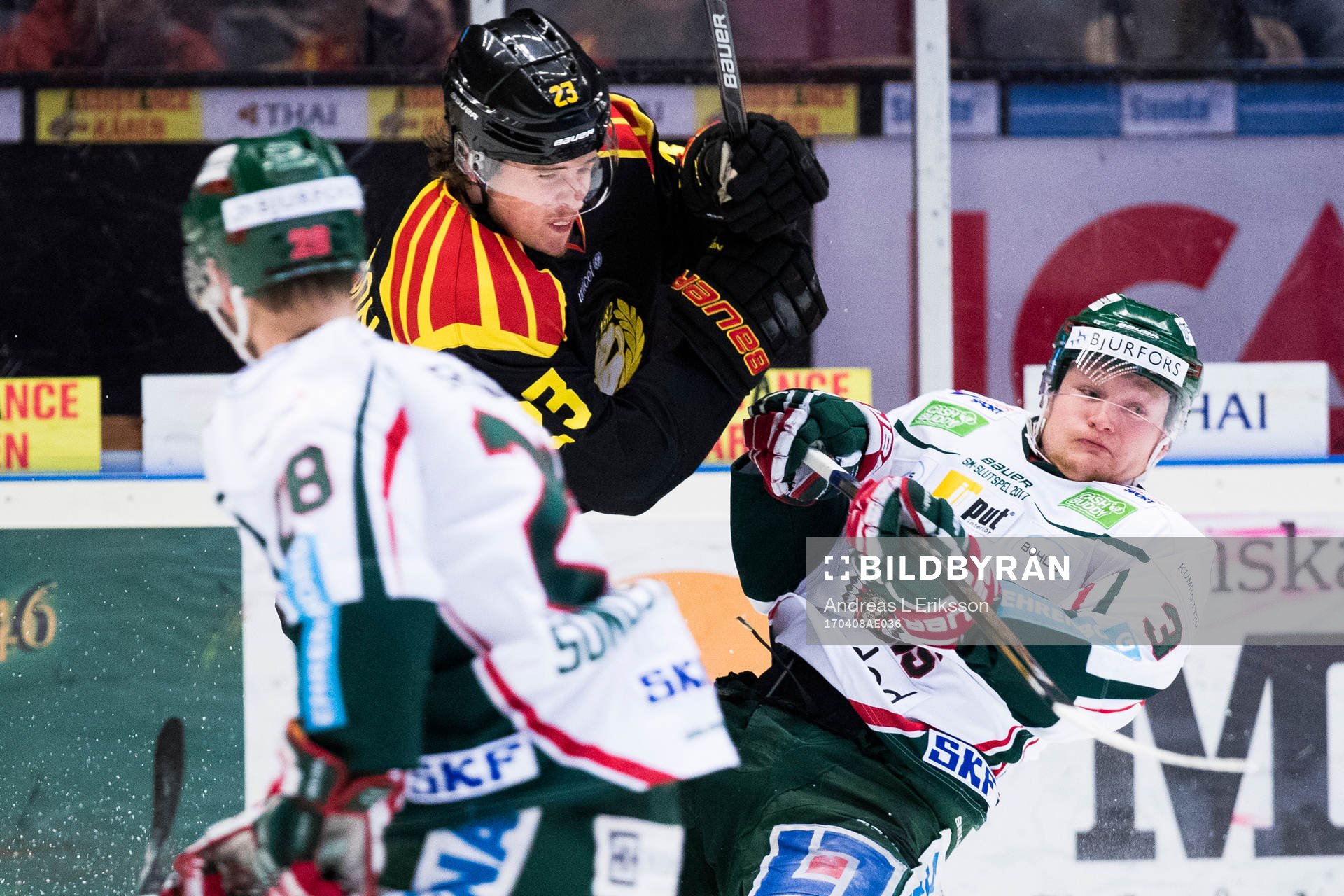 Brynäs Lucas Carlsson och Frölundas Carl Grundström