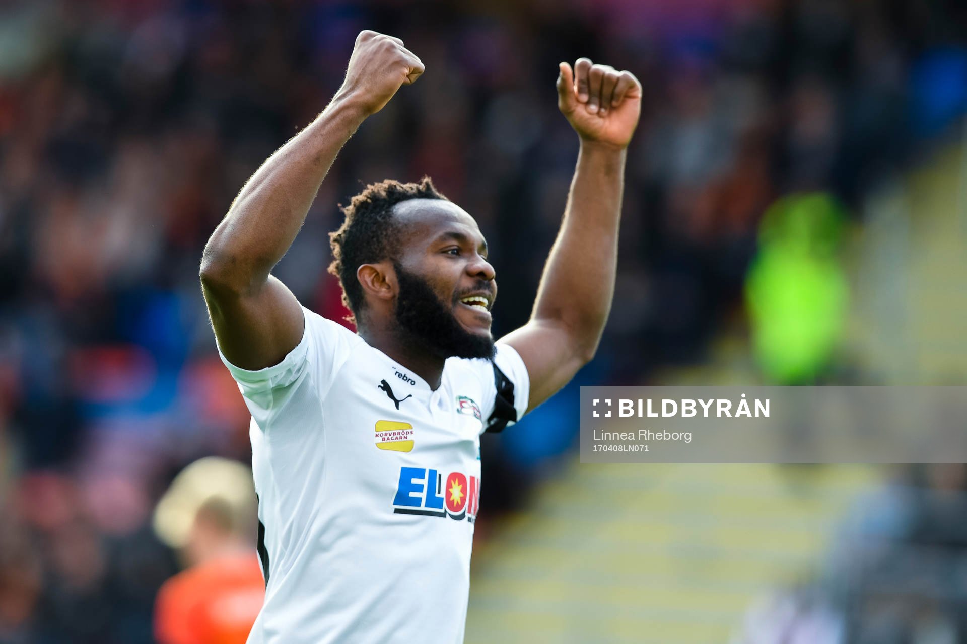 Örebros Michael Junior Omah jublar