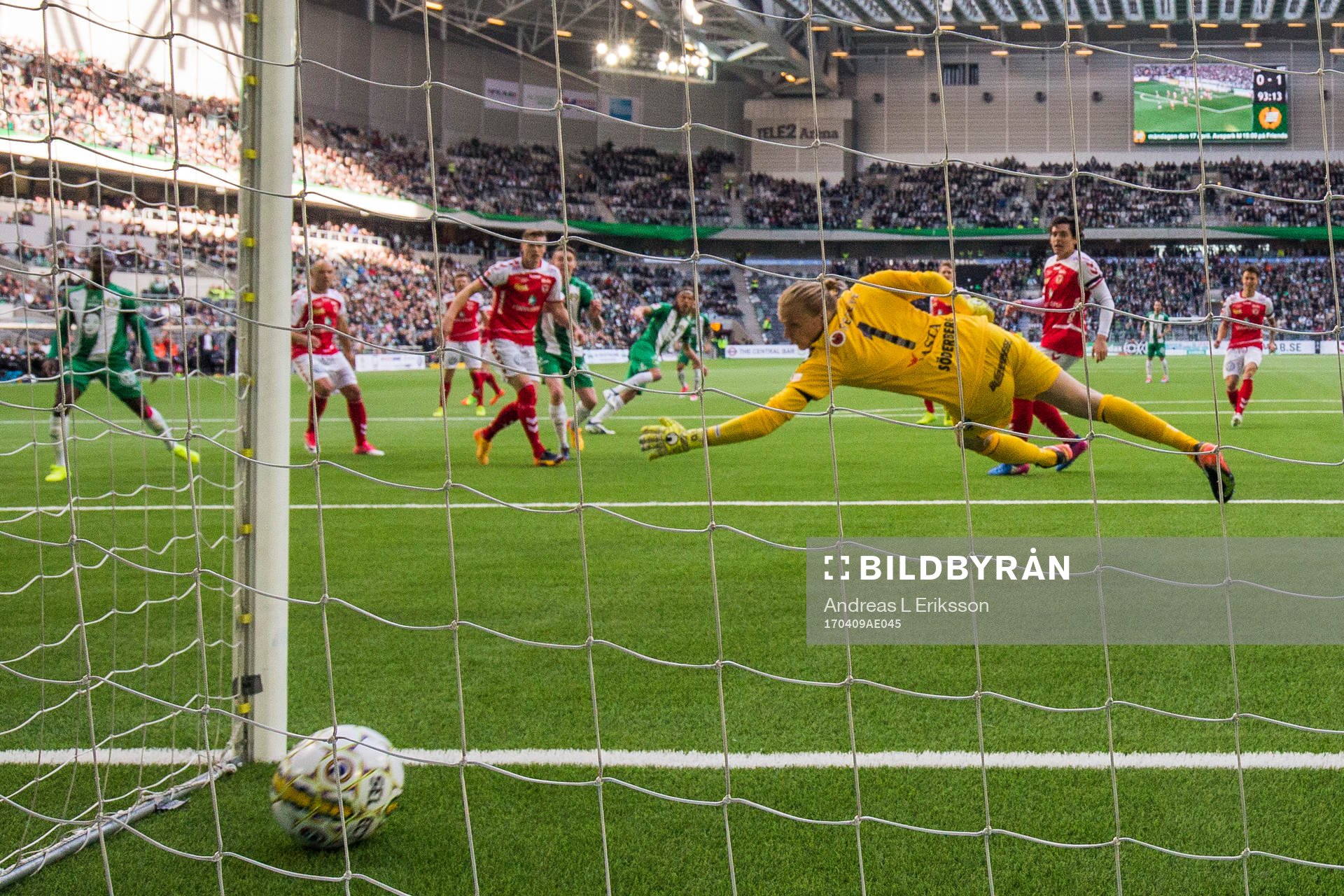 Kalmars målvakt Ole Söderberg släpper in 1-1