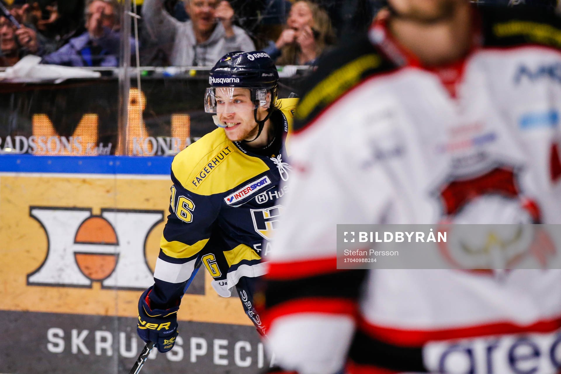 s Filip Sandberg jublar