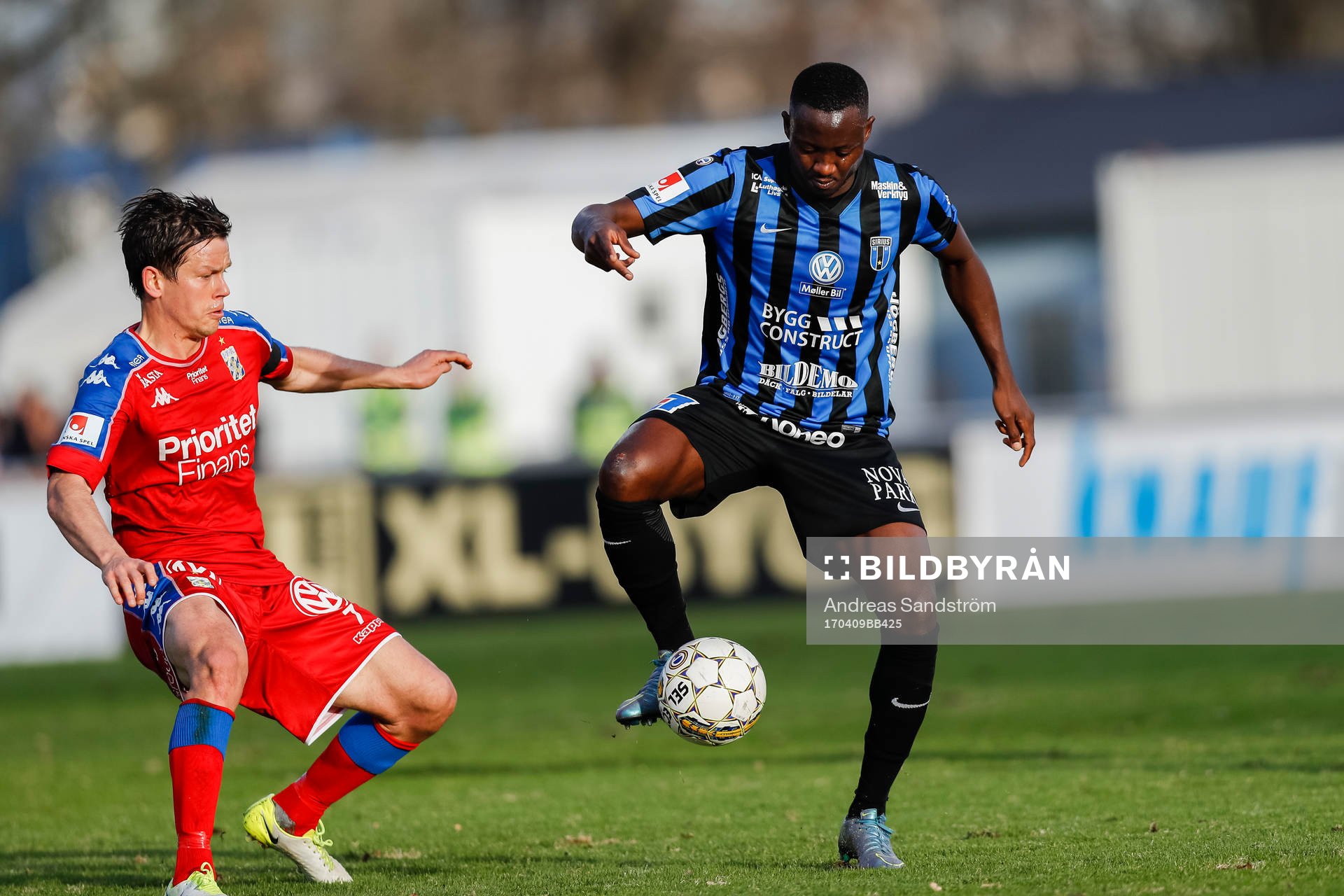Sirius Moses Ogbu och IFK Göteborgs Mads Albaek