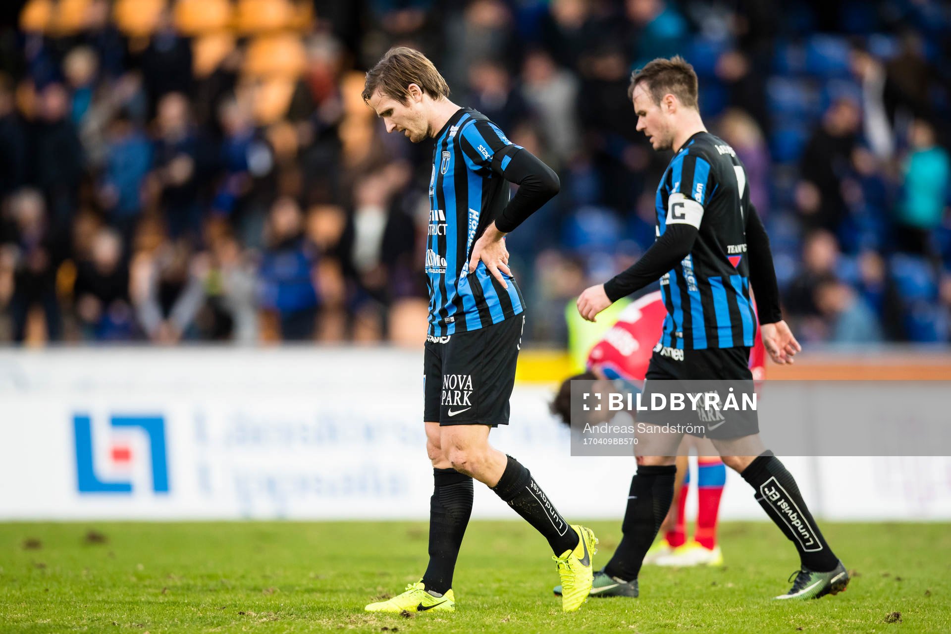 Sirius Jesper Arvidsson (v) och Niklas Busch Thor (h) deppar