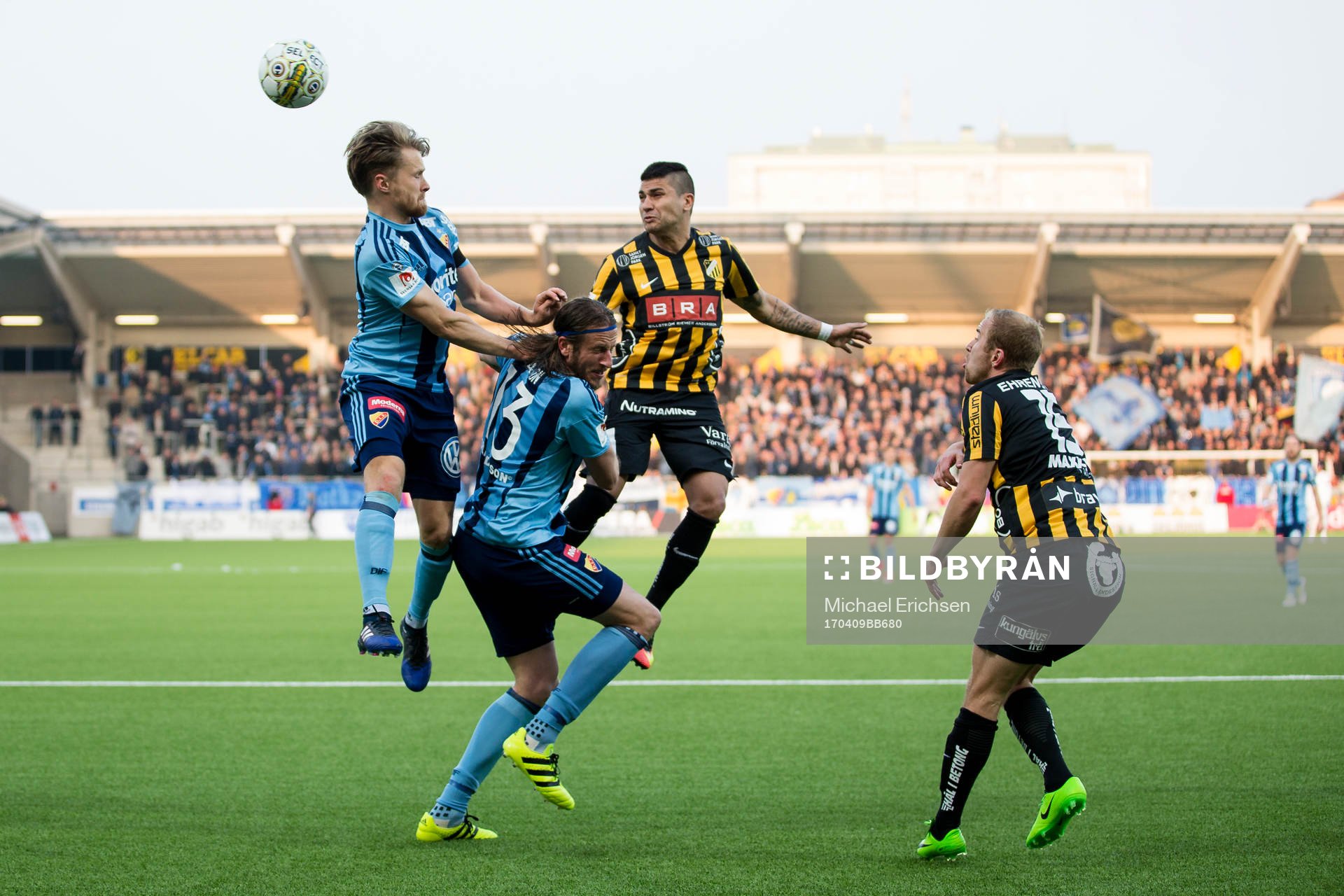 Häckens Paulinho nickar