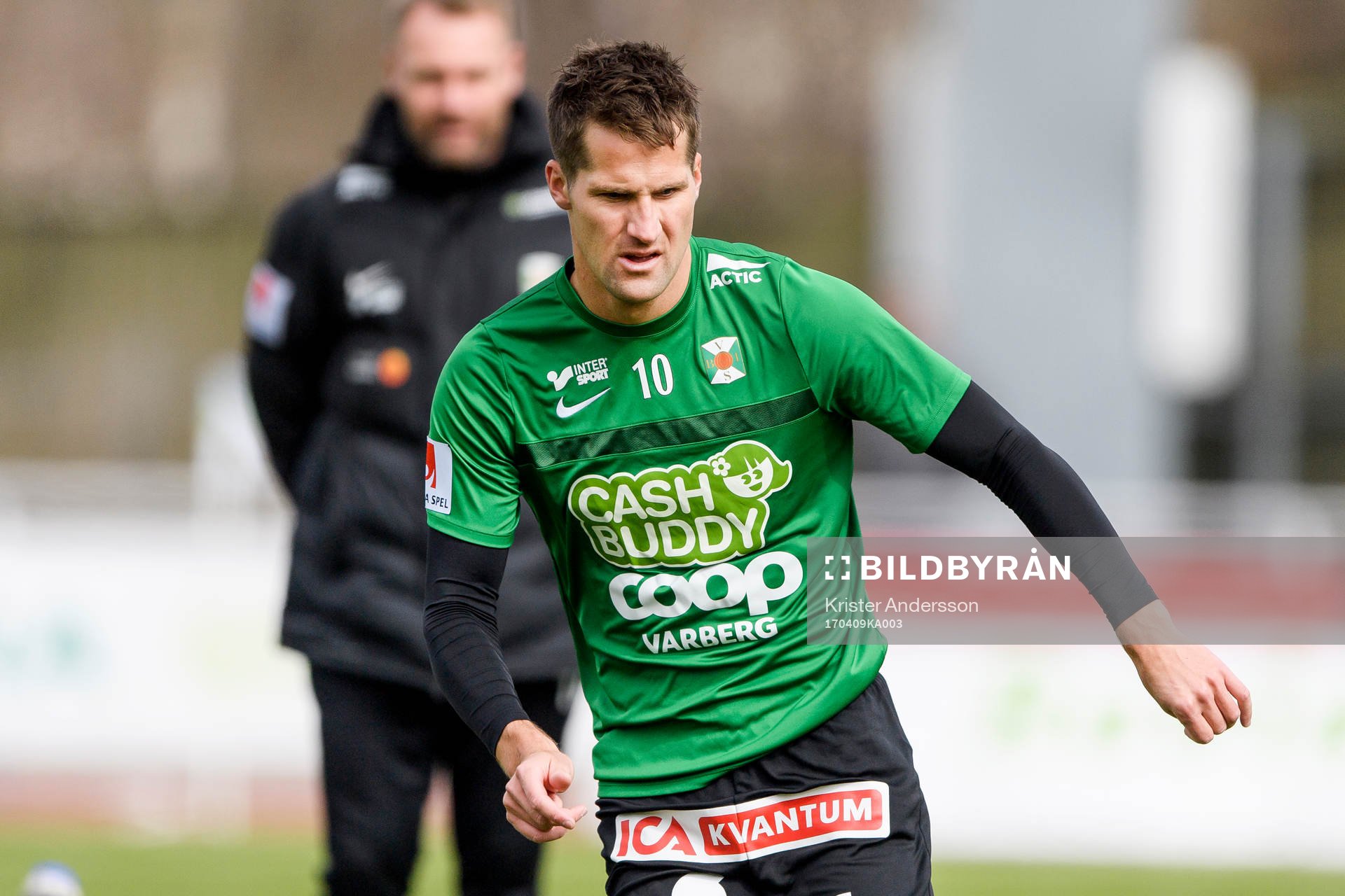 Varbergs Gabriel Altemark-Vanneryr före fotbollsmatchen i