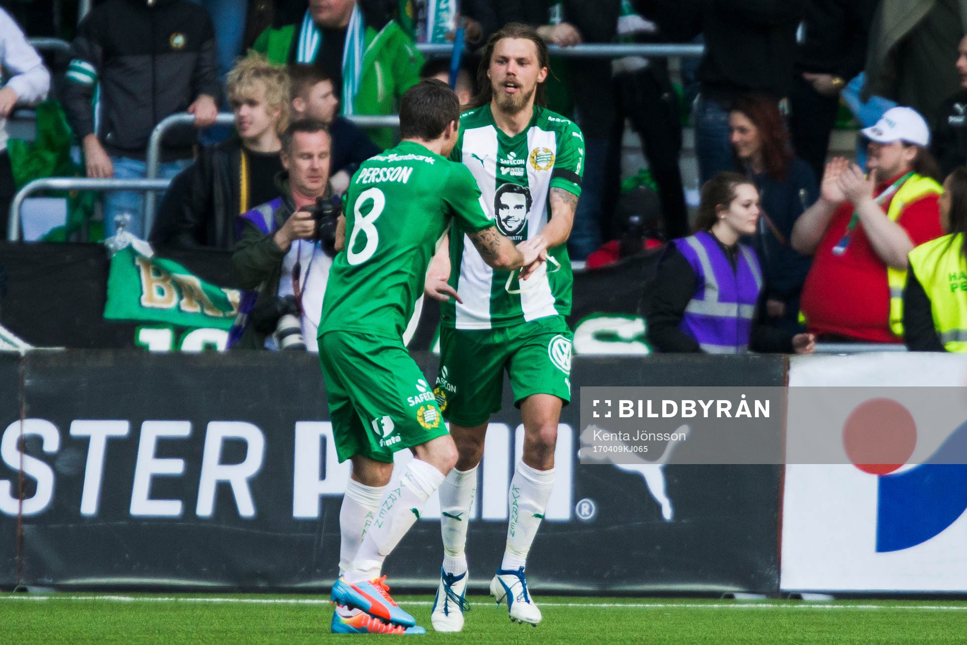 Hammarbys Björn Paulsen jublar med Johan Persson