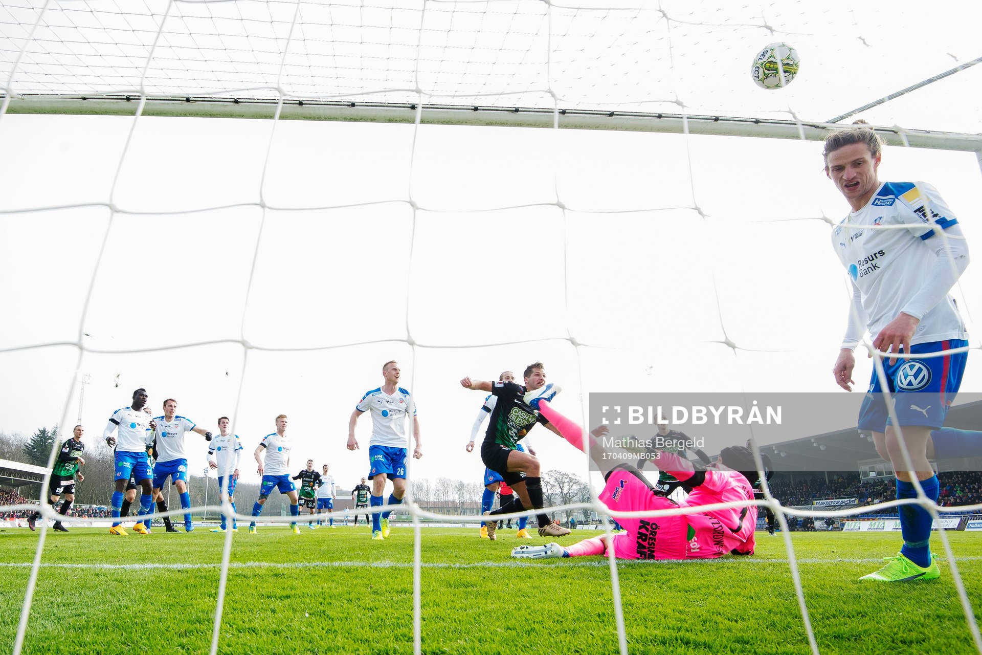 Helsingborgs målvakt Matt Pyzdrowski och Jesper Lange när