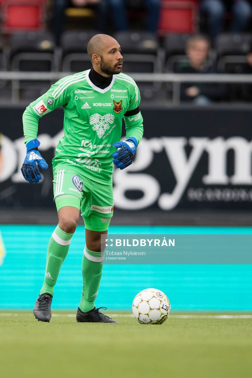 Östersunds målvakt Aly Keita