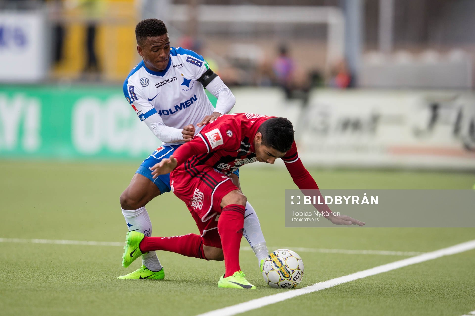 Östersunds Hosam Aiesh mot Norrköpings Niclas Eliasson