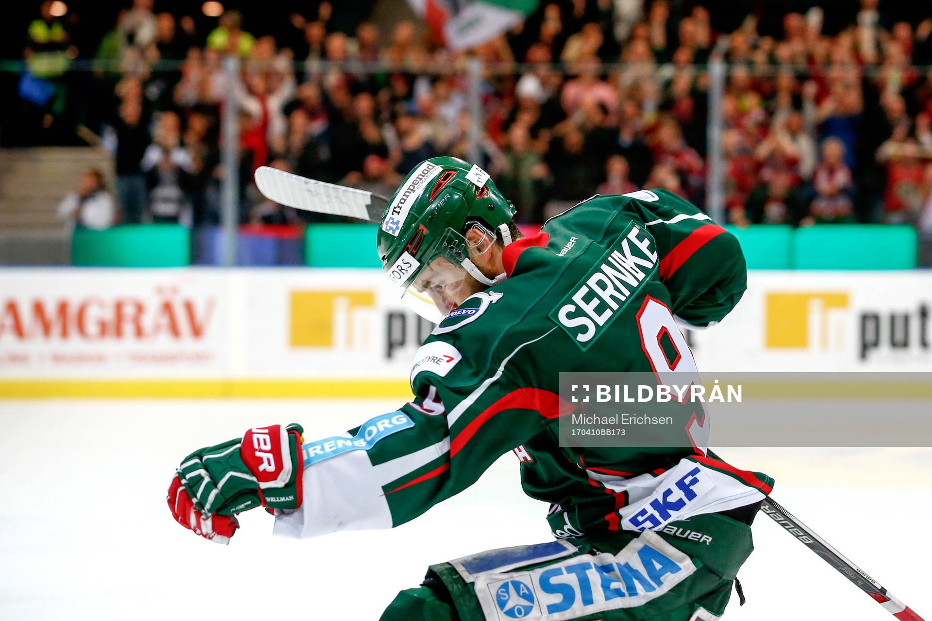 Frölundas Casey Wellman jublar
