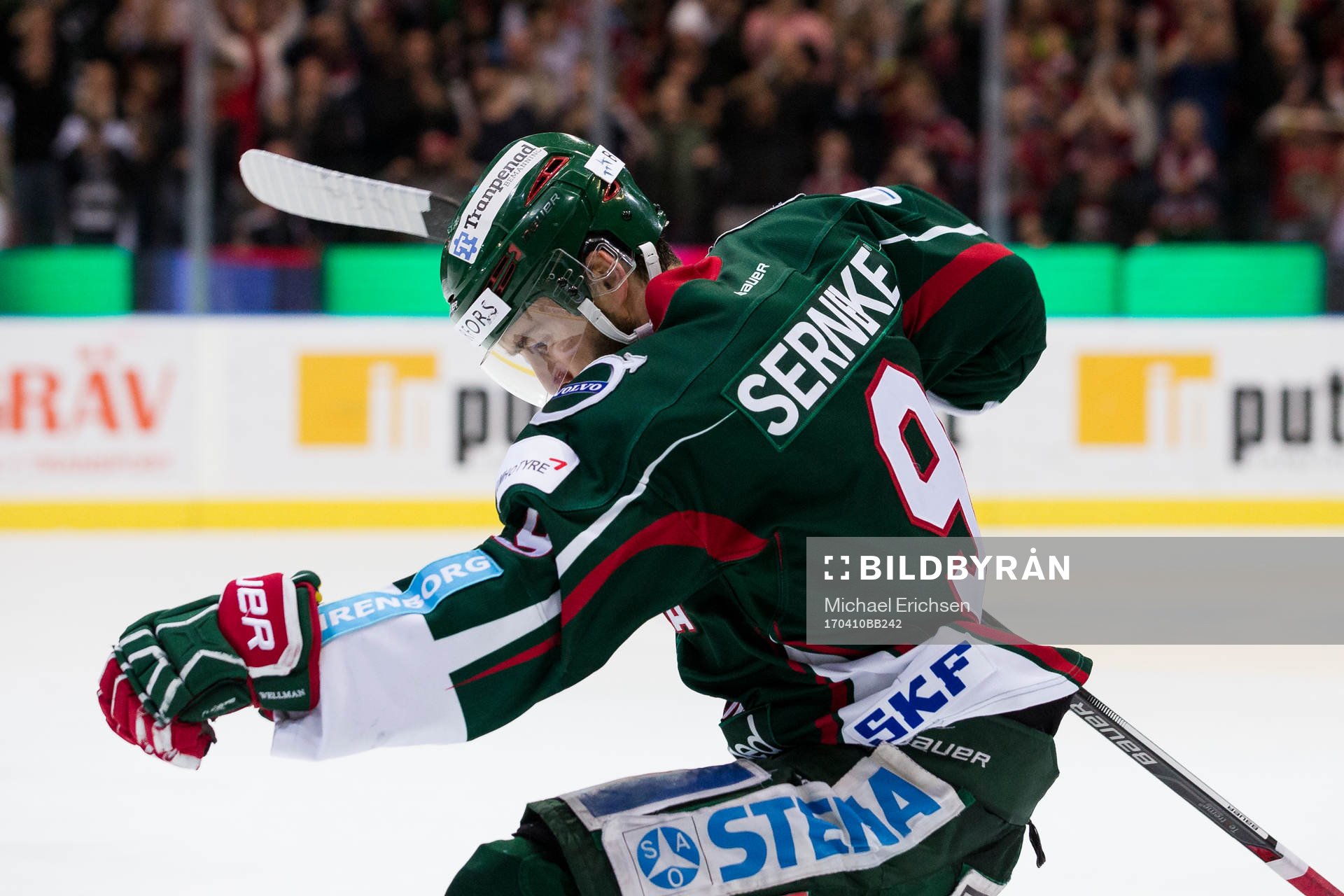 Frölundas Casey Wellman jublar