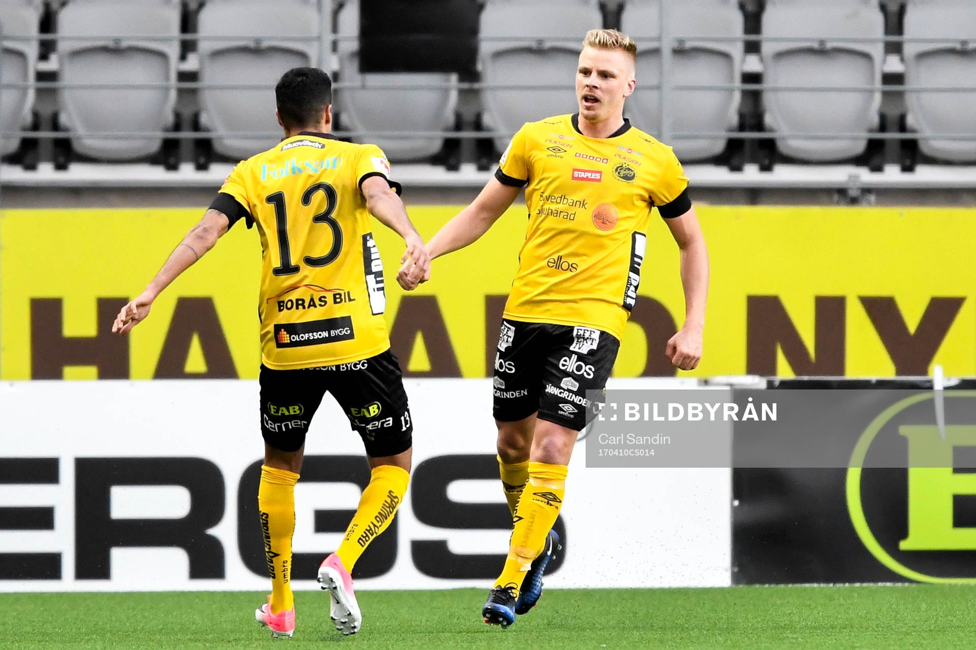 Elfsborgs Rami Kaib och Per Frick jublar