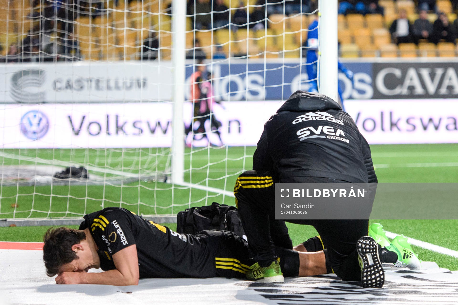 s Stefan Ishizaki får behandling