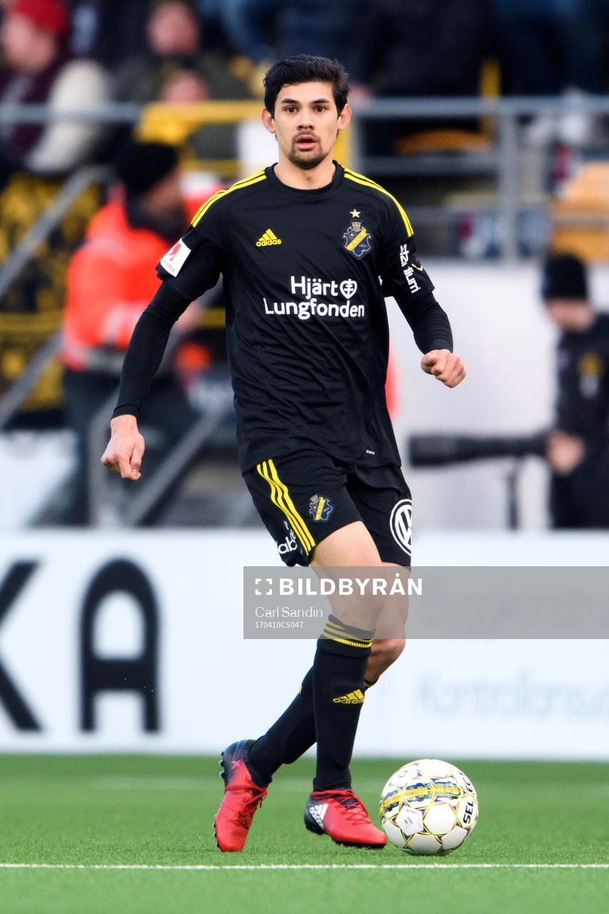 s Jesper Nyholm