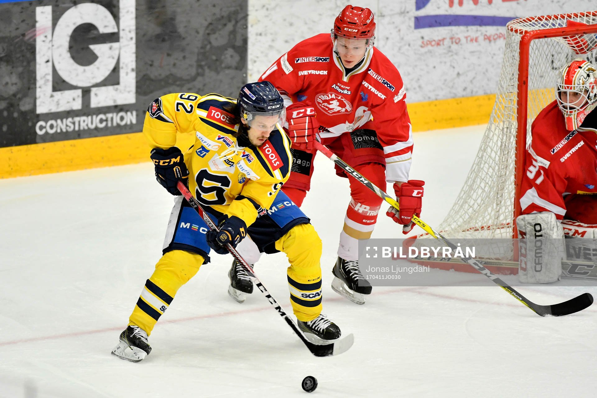 Södertäljes Jonas Westerling och Trojas William Wennström