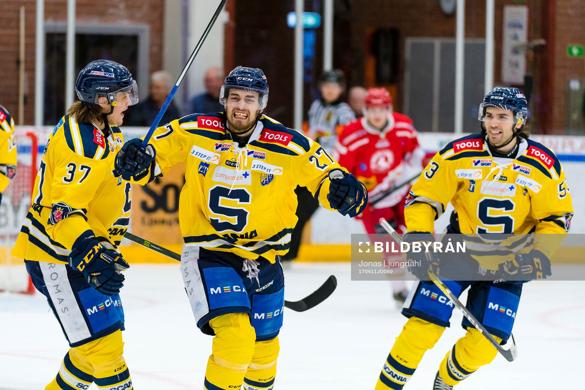 Södertäljes Felix Maegaard-Scheel jublar