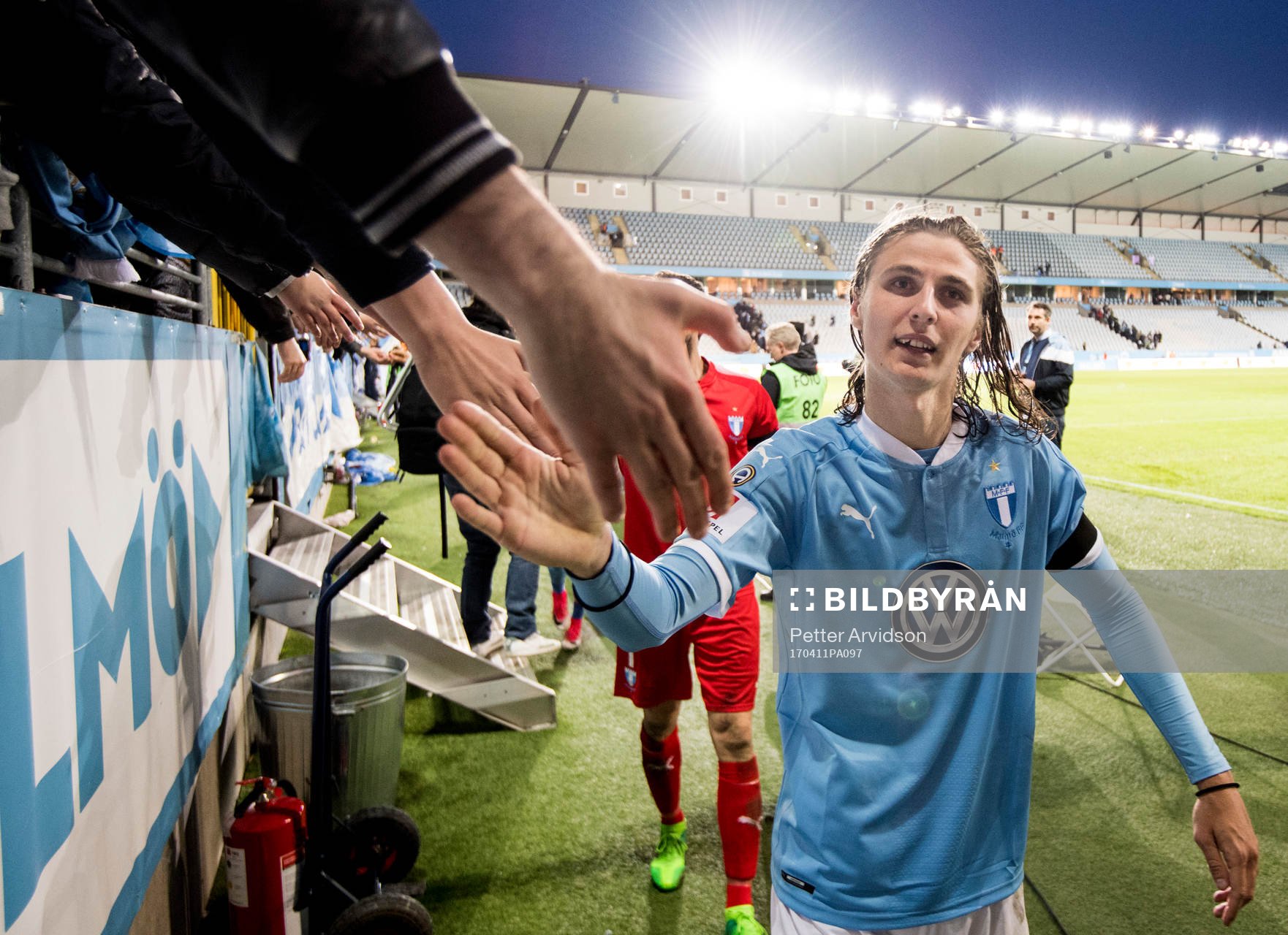 Malmö FFs Pawel Cibicki tackar publiken