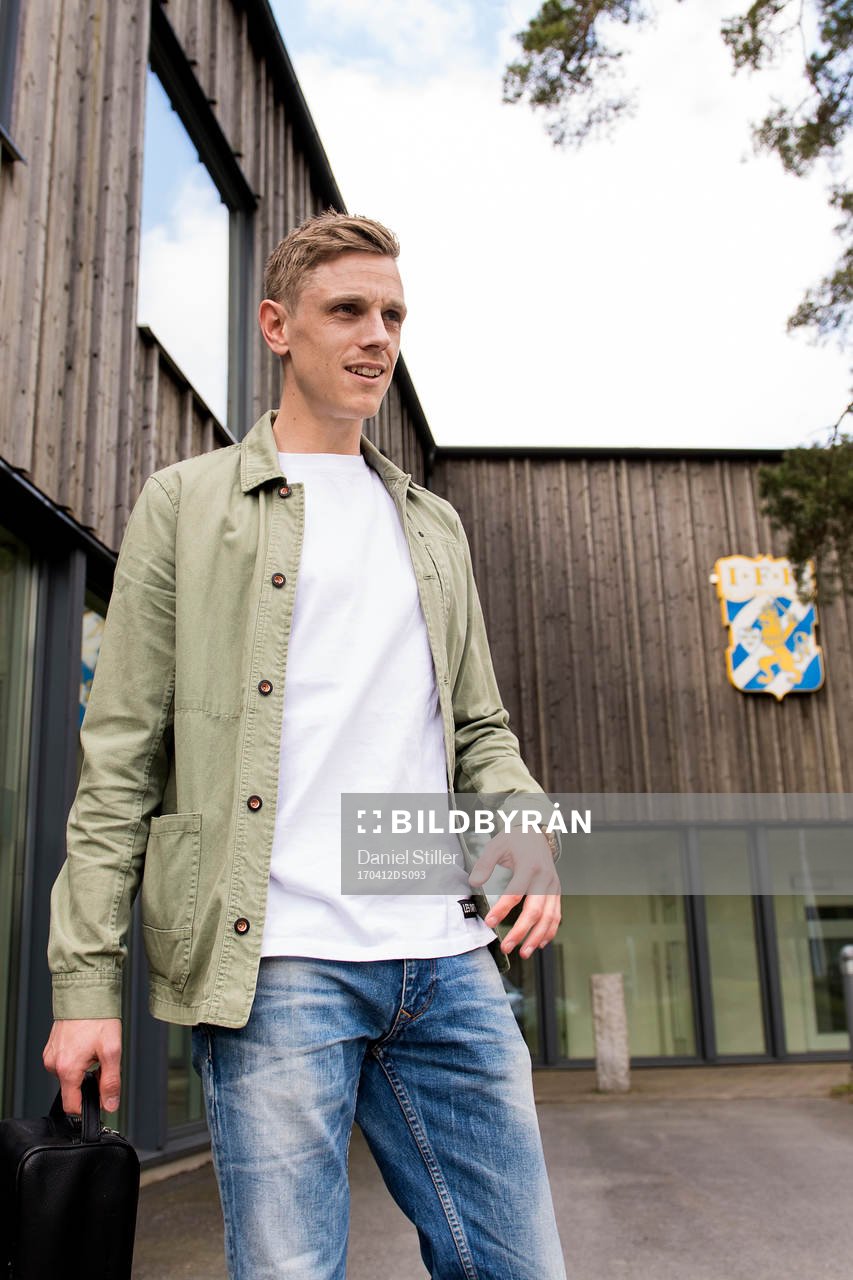 Sören Rieks lämnar Kamratgården