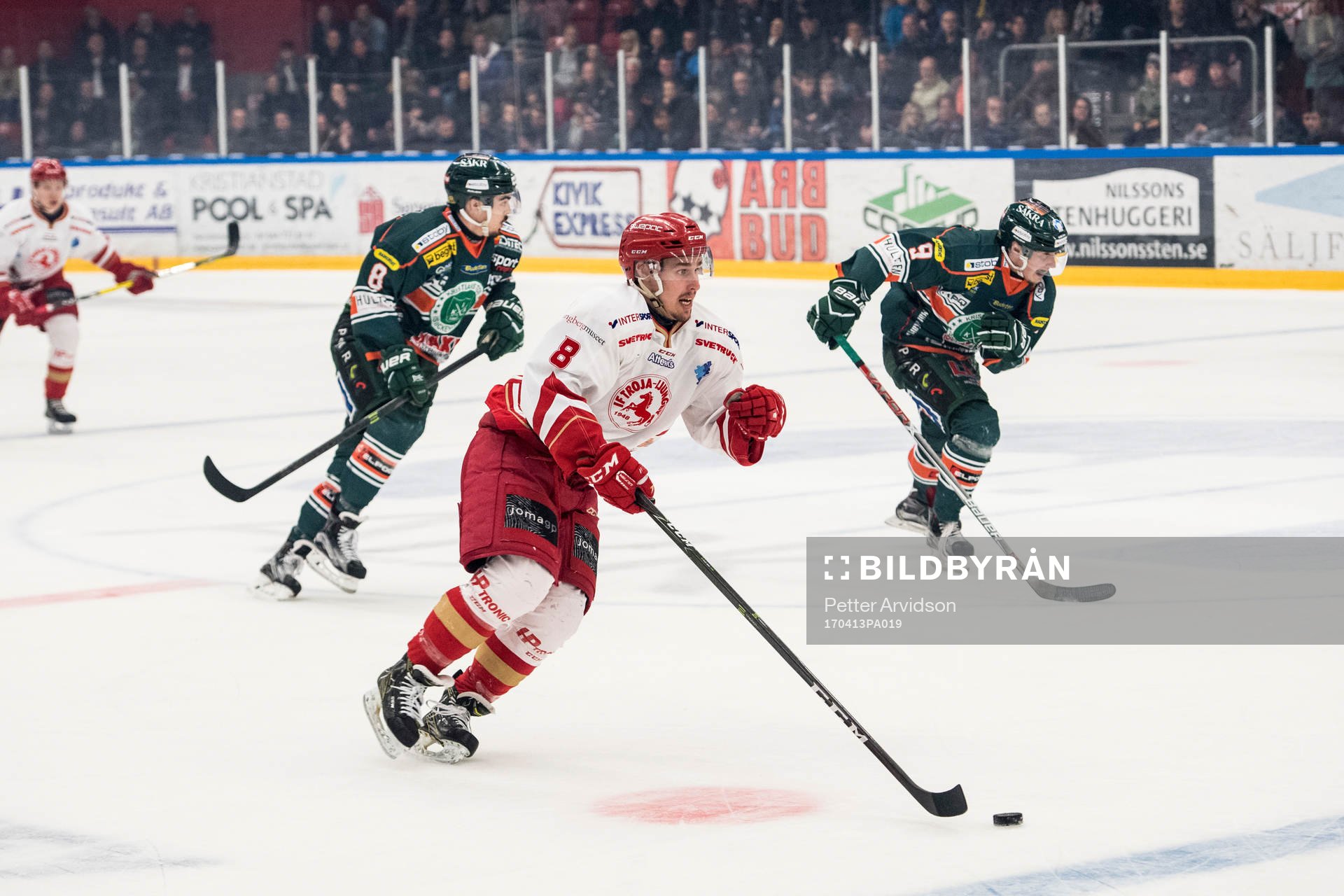 Trojas Jens Holmström driver upp pucken