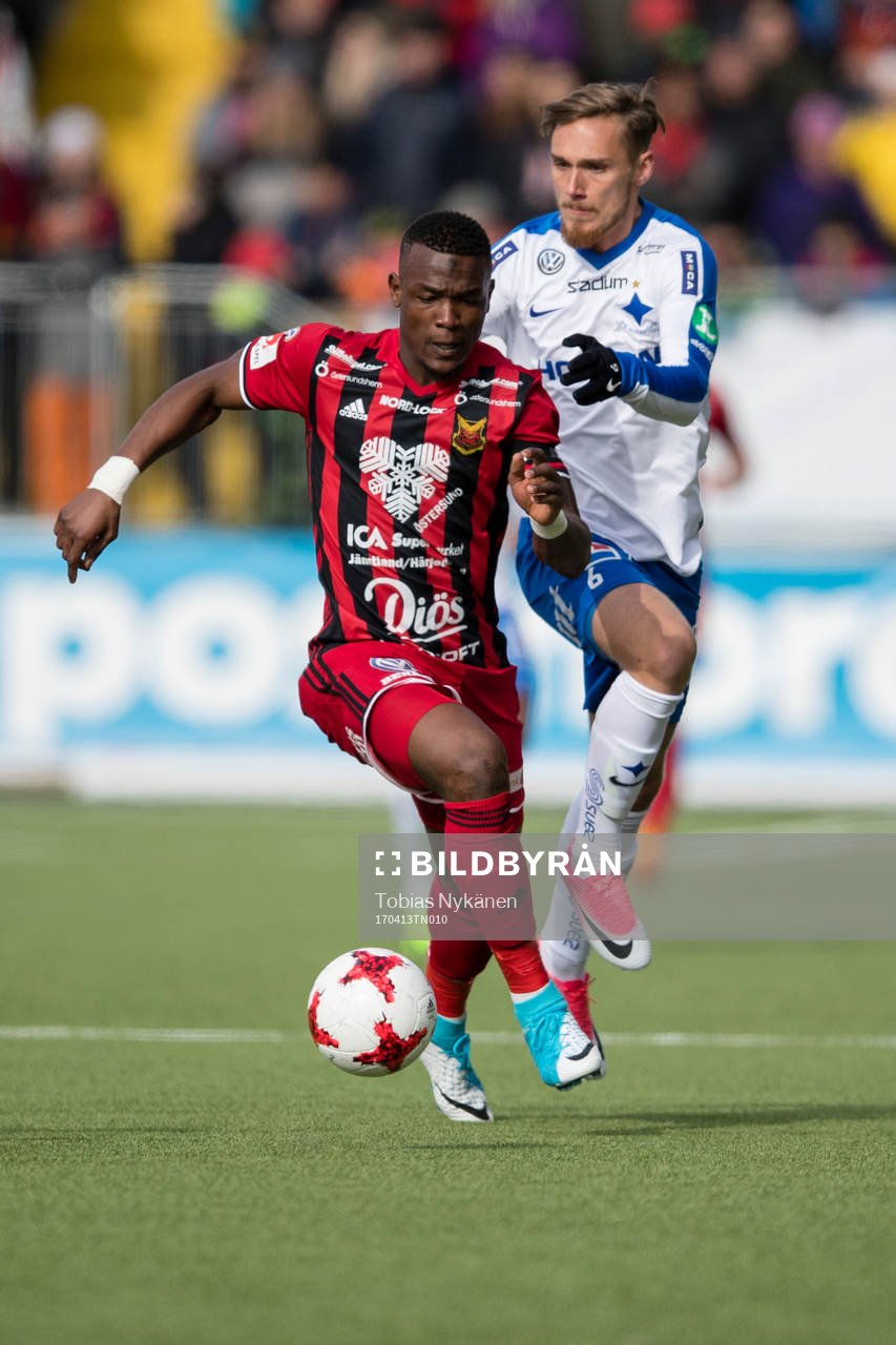 Östersunds Alhaji Gero mot Norrköpings Linus Wahlqvist