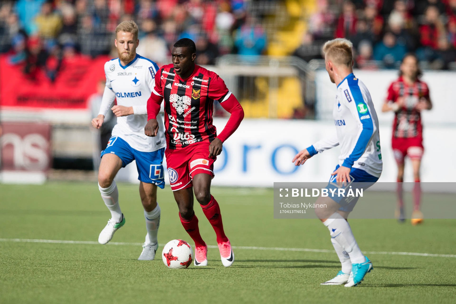 Östersunds Ken Sema mot Norrköpings Sebastian Andersson
