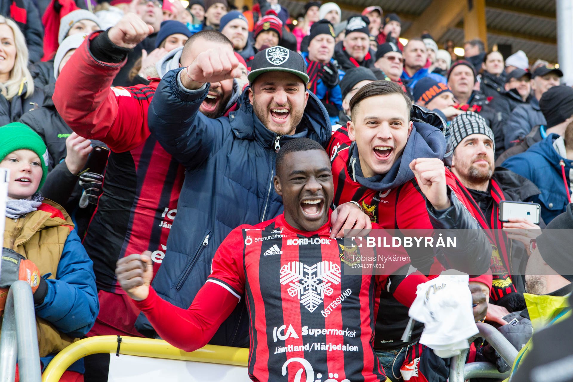 Östersunds Ken Sema jublar
