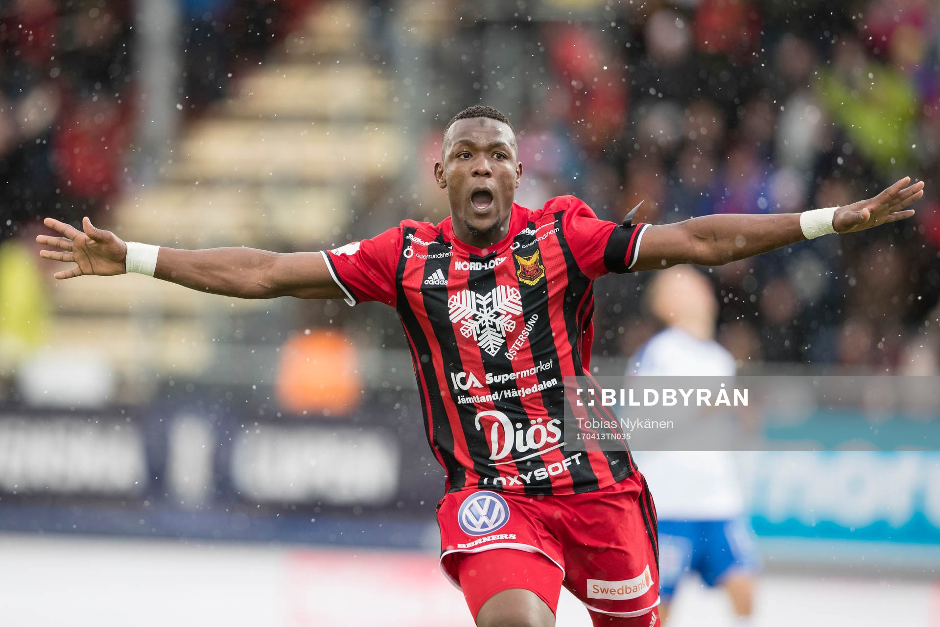 Östersunds Alhaji Gero jublar