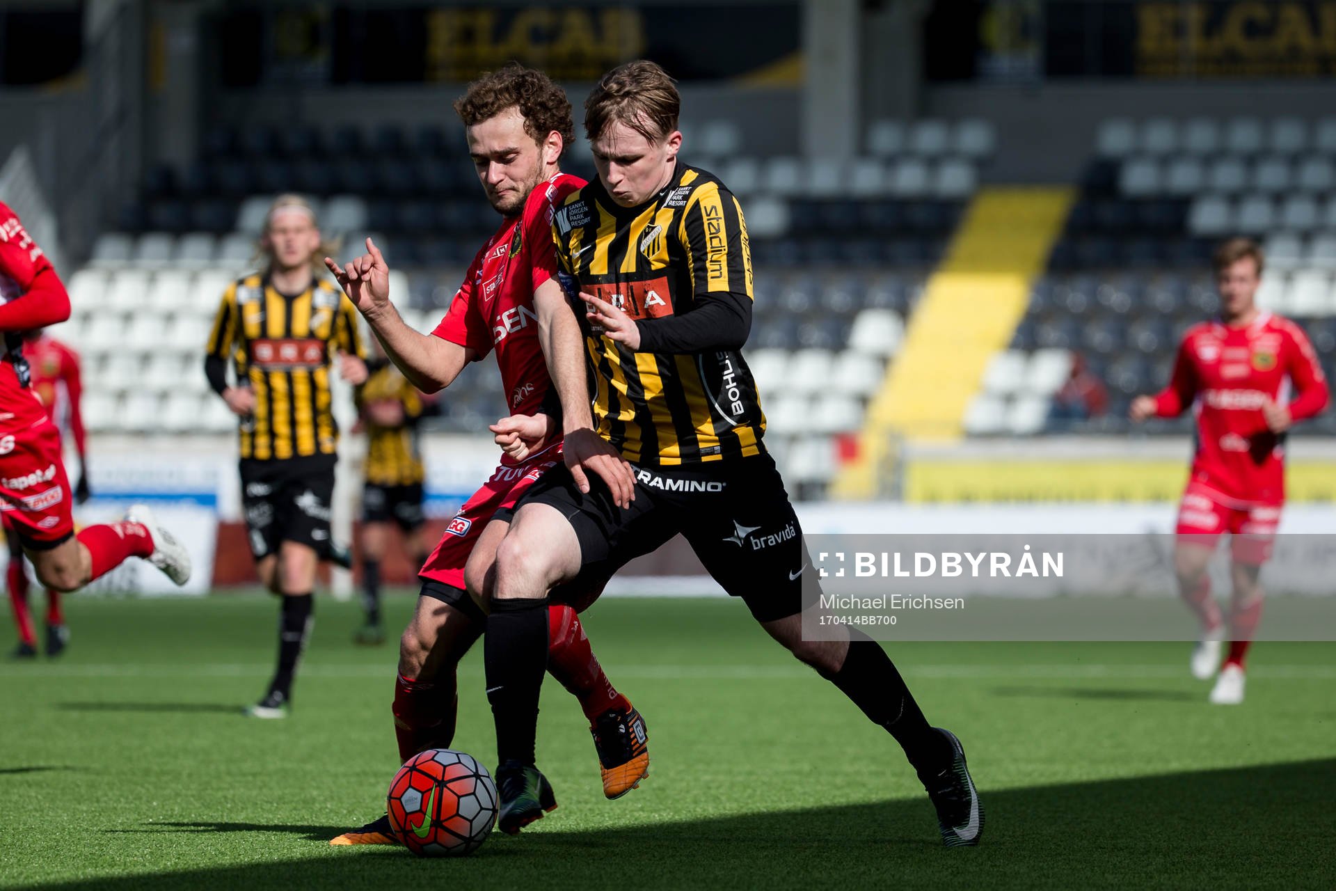 Häckens Theo Kornbakk mot Elfsborgs Adrian Zeka