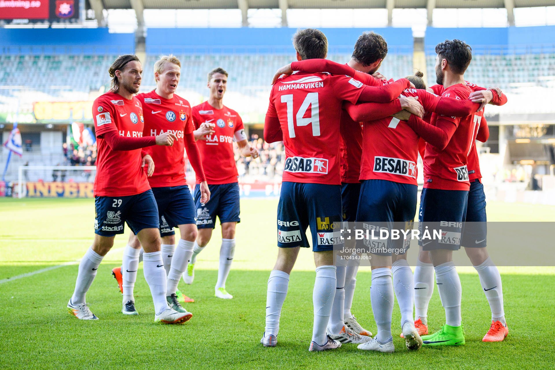 Örgrytes spelare jublar
