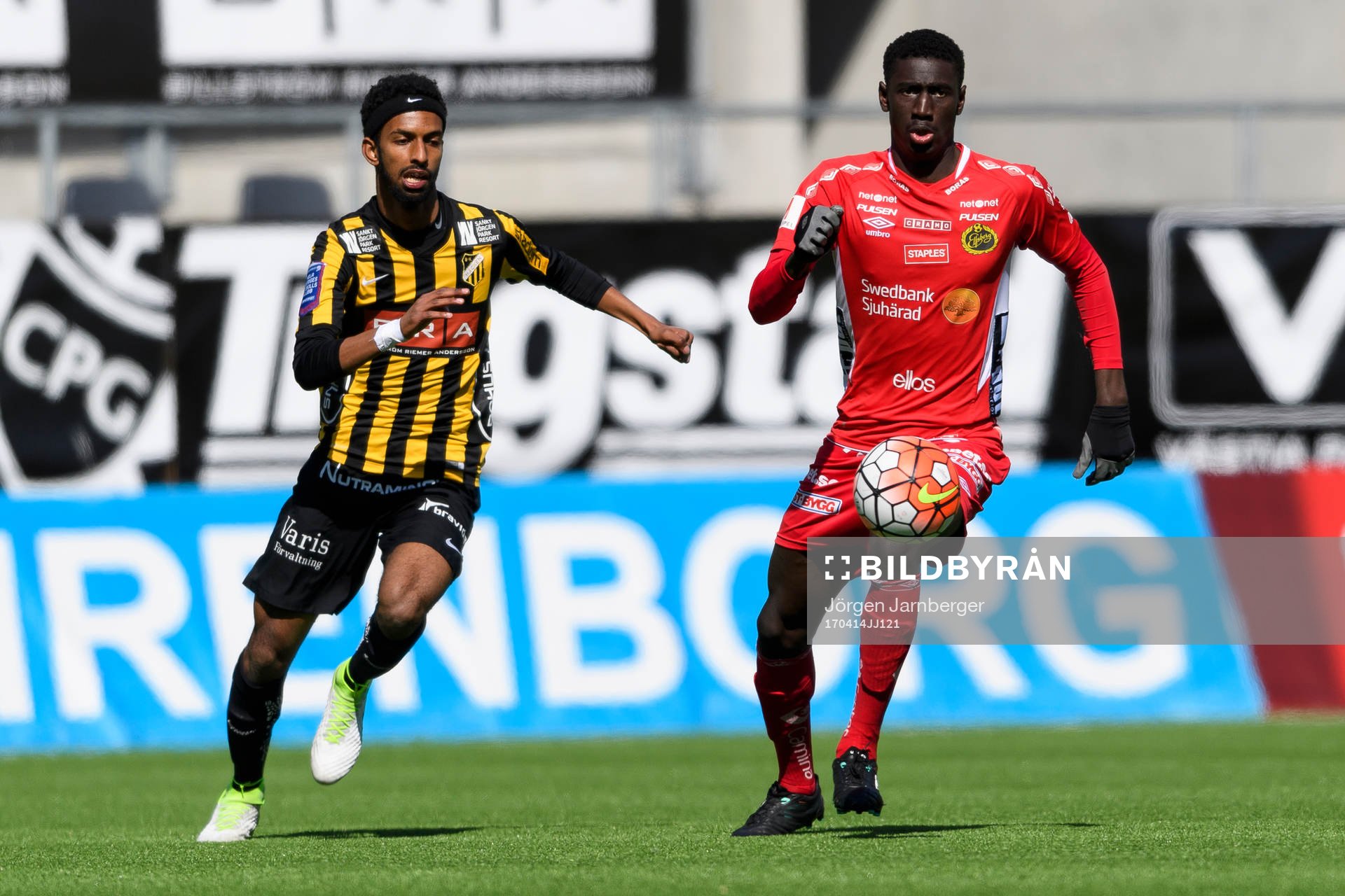 Elfsborgs Marokhy Ndione och Häckens Mirad Garza
