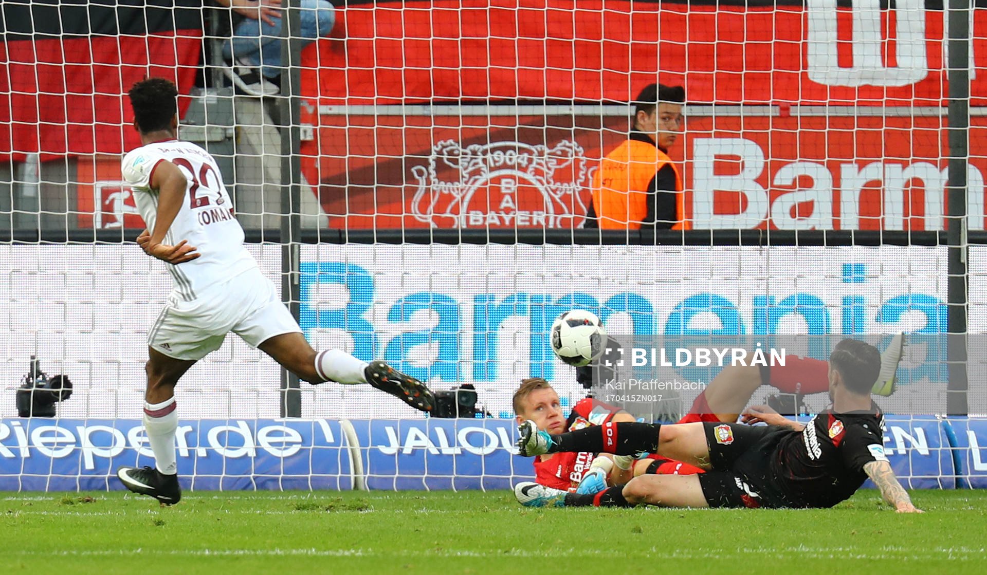 Soccer Football - Bayer Leverkusen vs Bayern Munich -