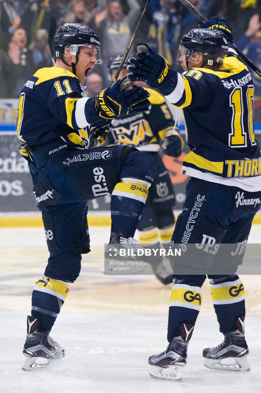 s Simon Önerud och Martin Thörnberg  jublar