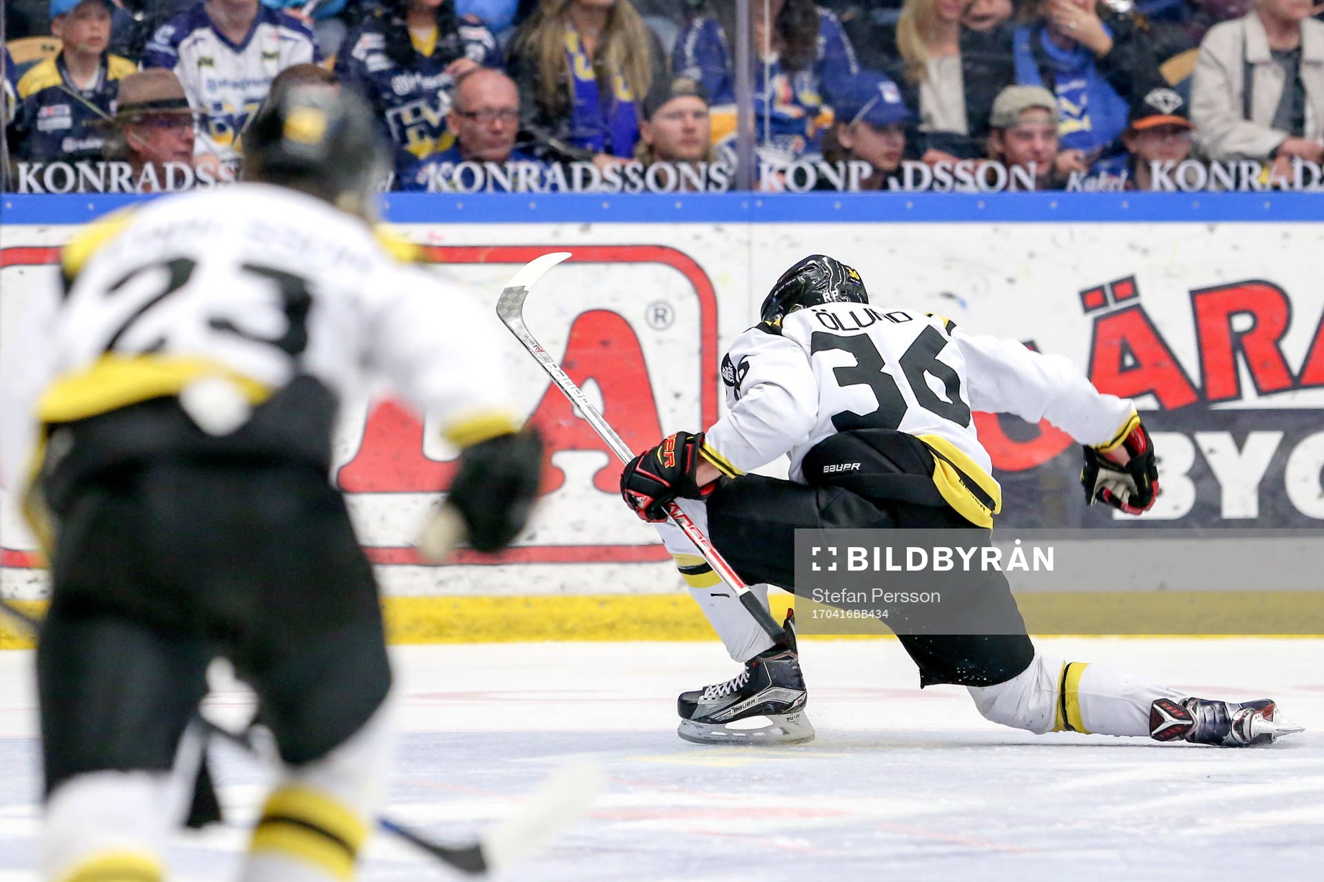 Brynäs Linus Ölund jublar