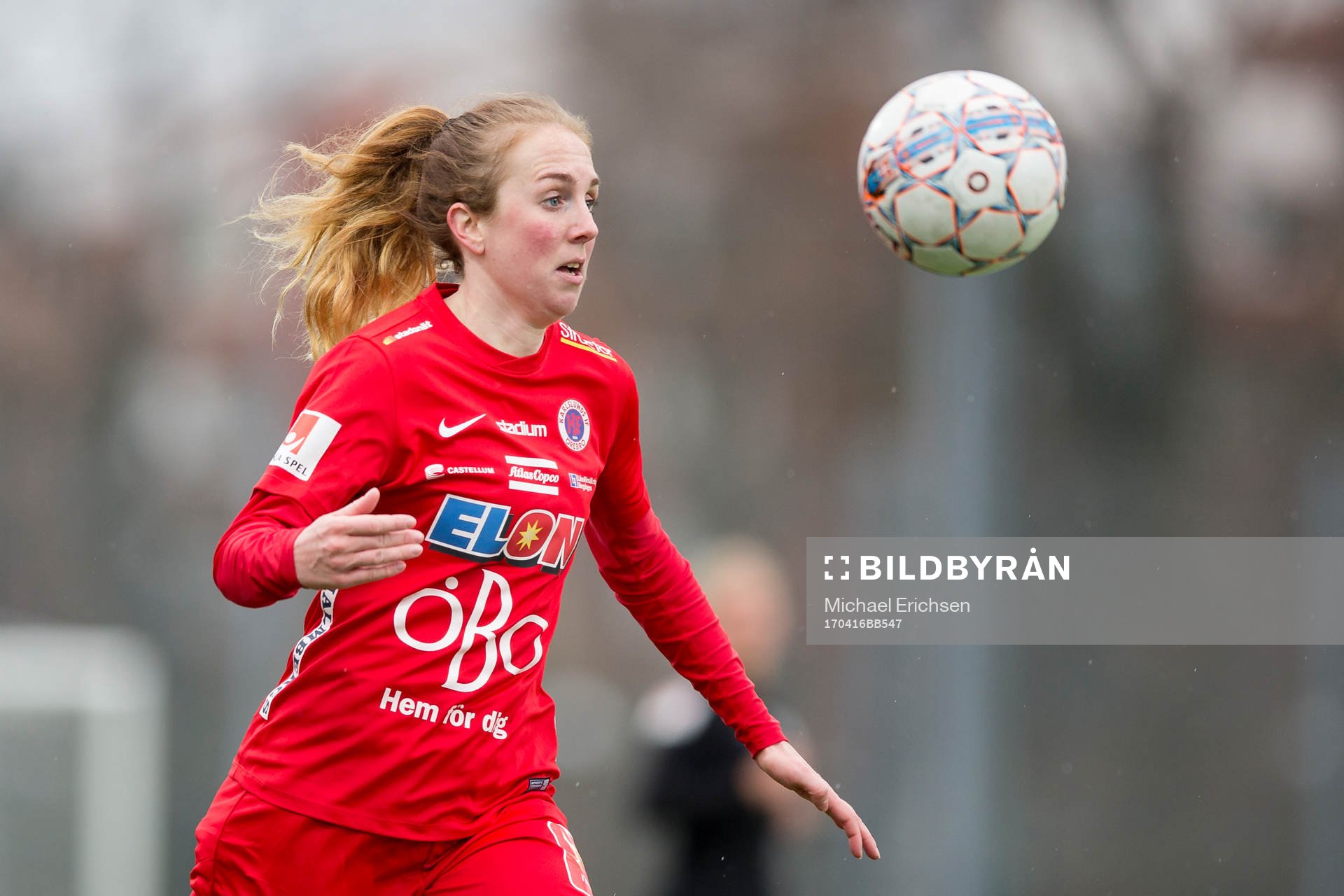 Örebros Marina Pettersson-Engström under fotbollsmatchen i Damallsvenskan mellan Kopparbergs/Göteborg FC och Örebro den 16 april 2017 i Göteborg.