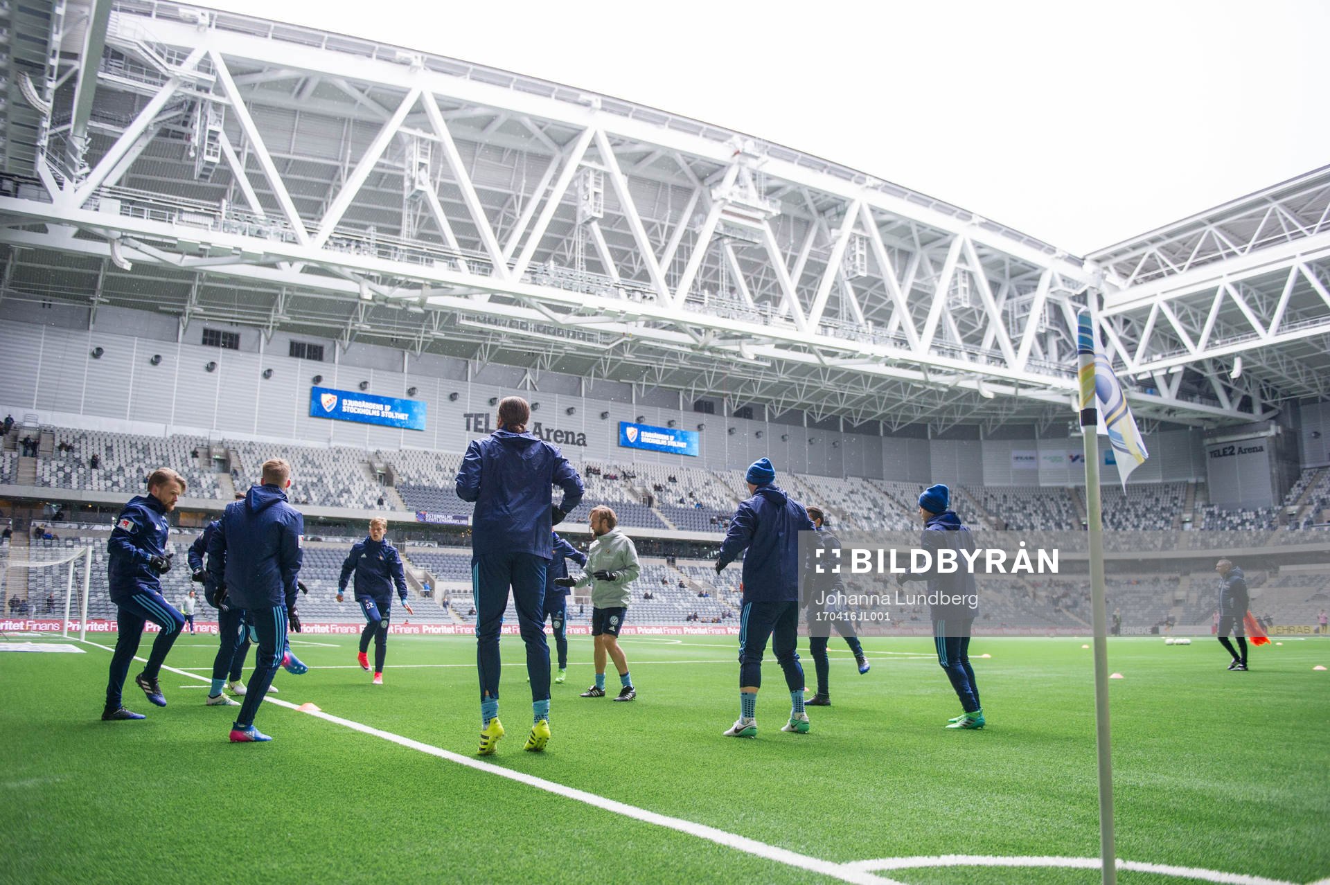 Djurgårdens spelare värmer upp