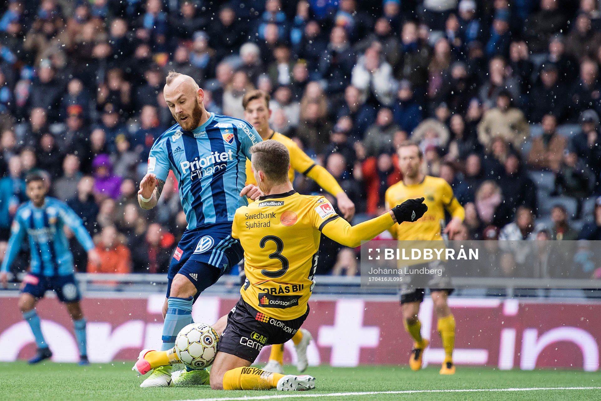 Djurgårdens Magnus Eriksson och Elfsborgs Adam Lundqvist