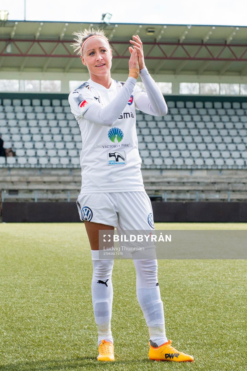 Rosengårds Sanne Troelsgaard Nielsen tackar publikens