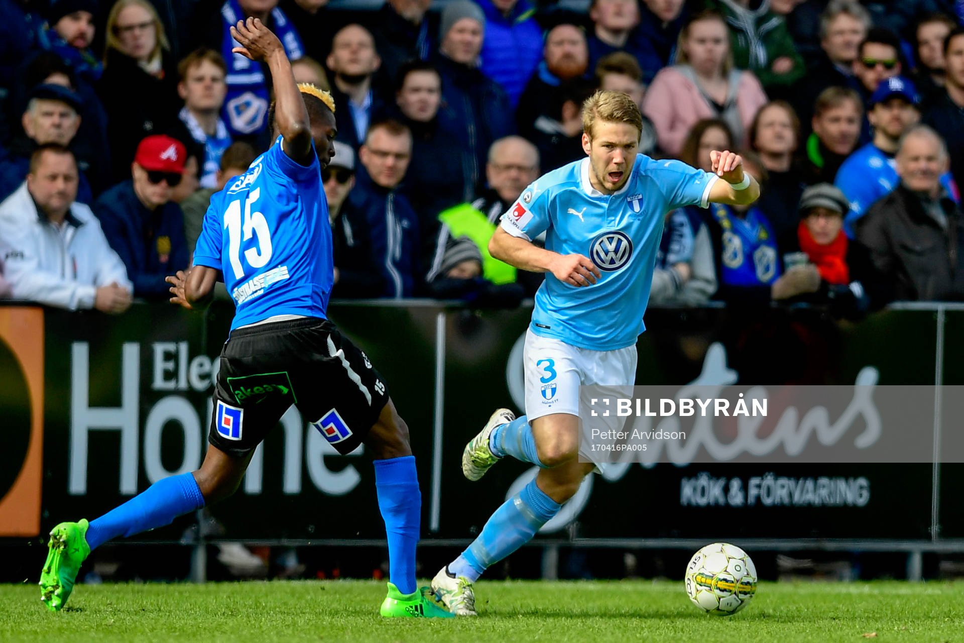 Halmstads Aboubakar Keita och Malmö FFs Anton Tinnerholm