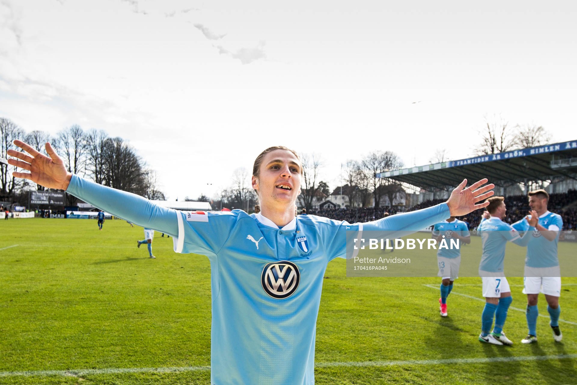 Malmö FFs Pawel Cibicki jublar