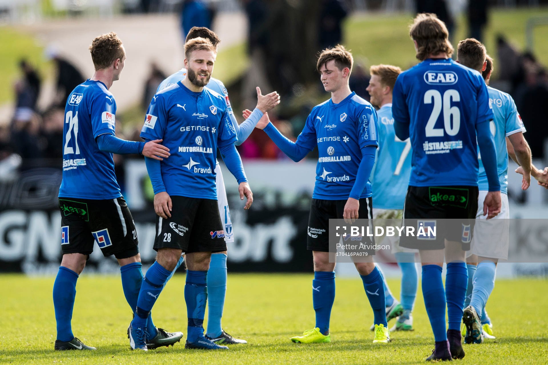 Halmstads Jesper Westerberg och Jonathan Svedberg deppar