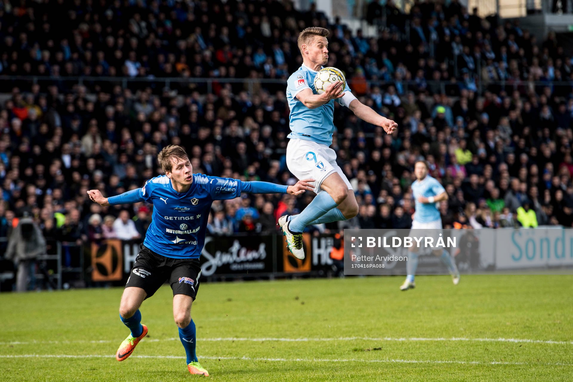 Malmö FFs Markus Rosenberg och Halmstads Marcus Johansson