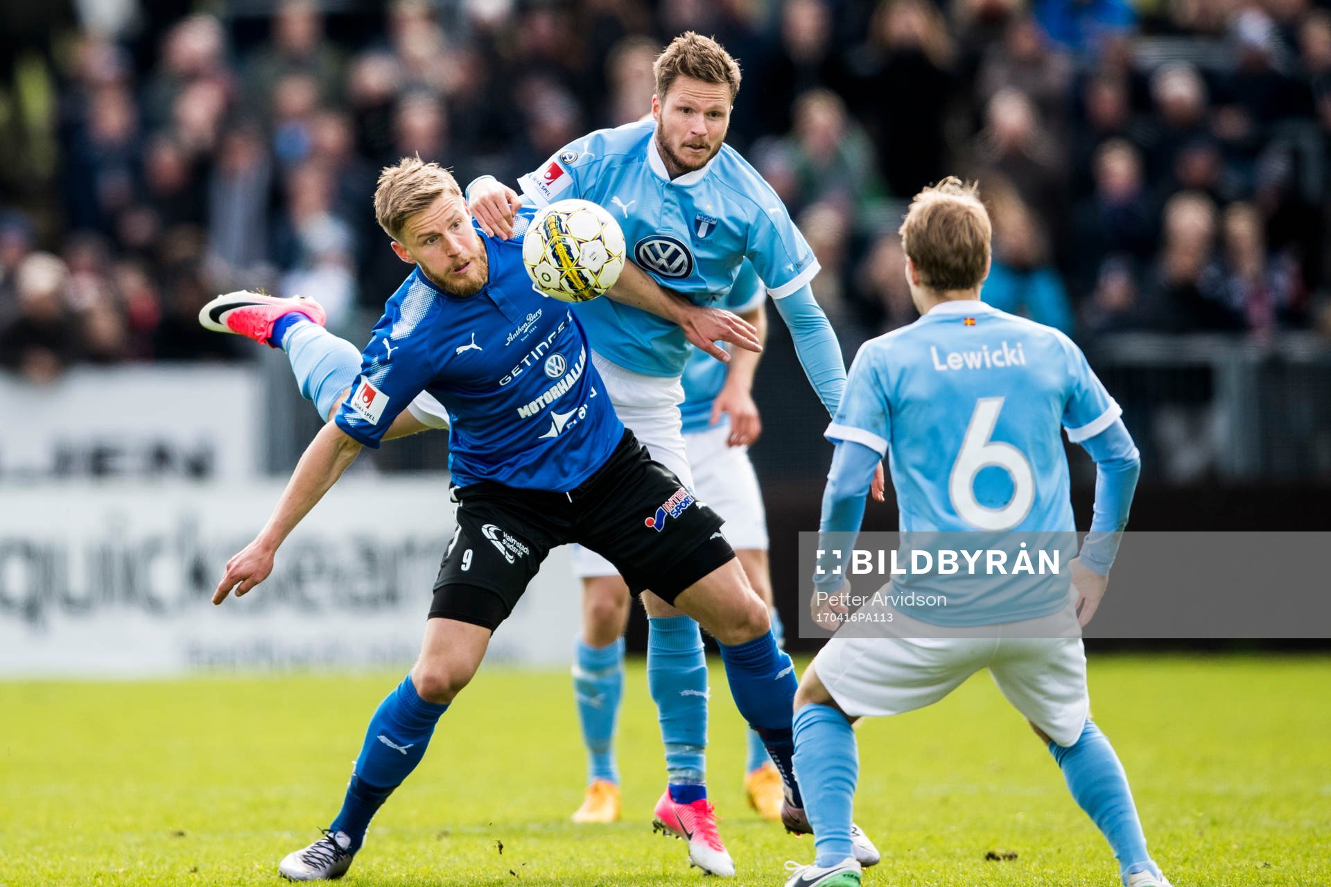 Malmö FFs Lasse Nielsen och Halmstads Alexander Ruud Tveter