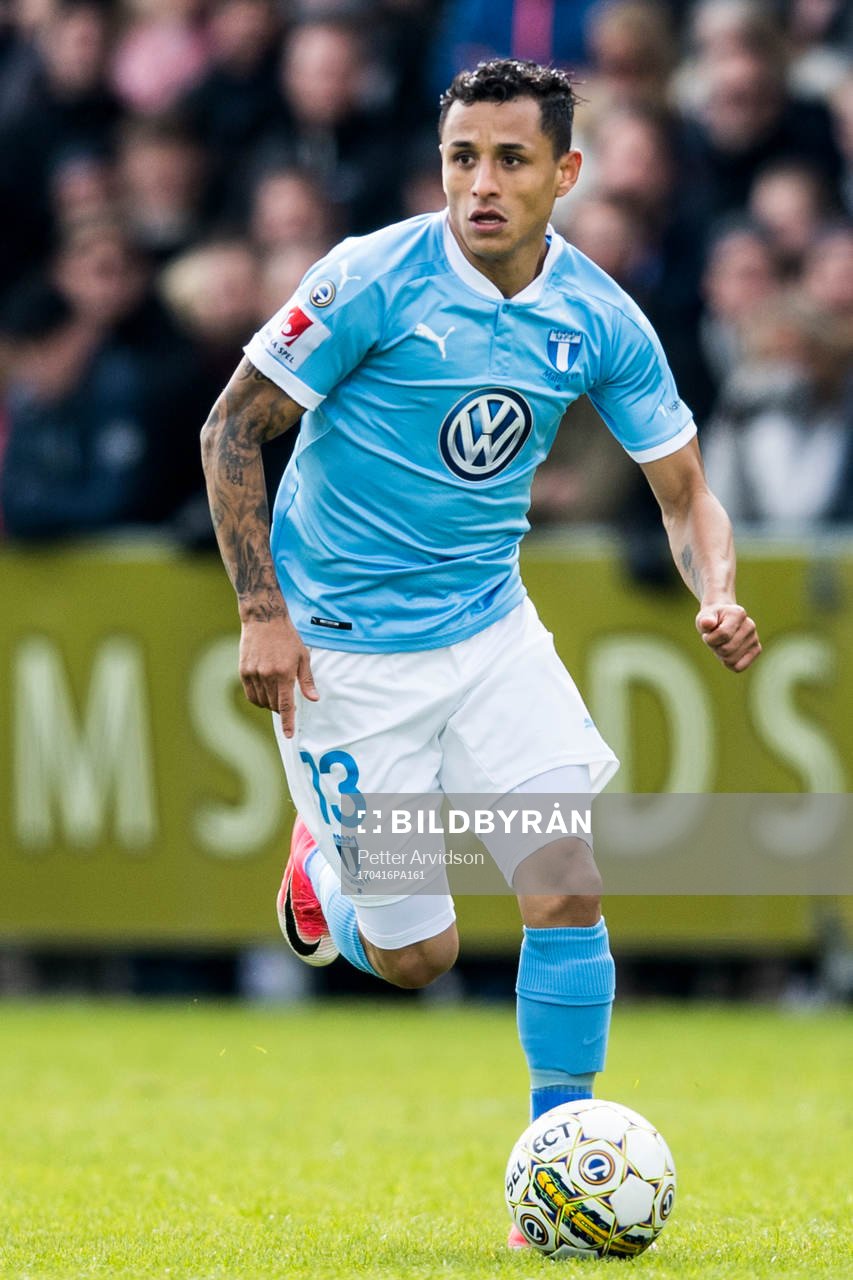 Malmö FFs Yoshimar Yotún