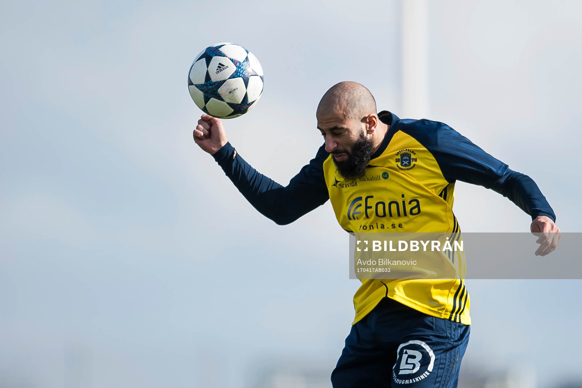 Ängelholms Akram Mansour nickar