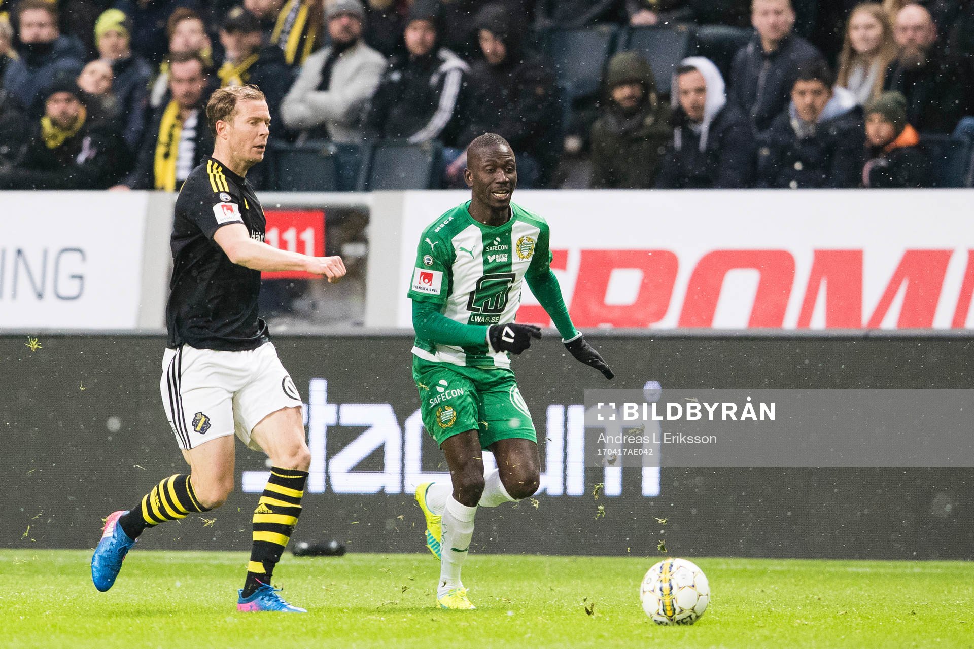 s Per Karlsson och Hammarbys Pa Amat Dibba