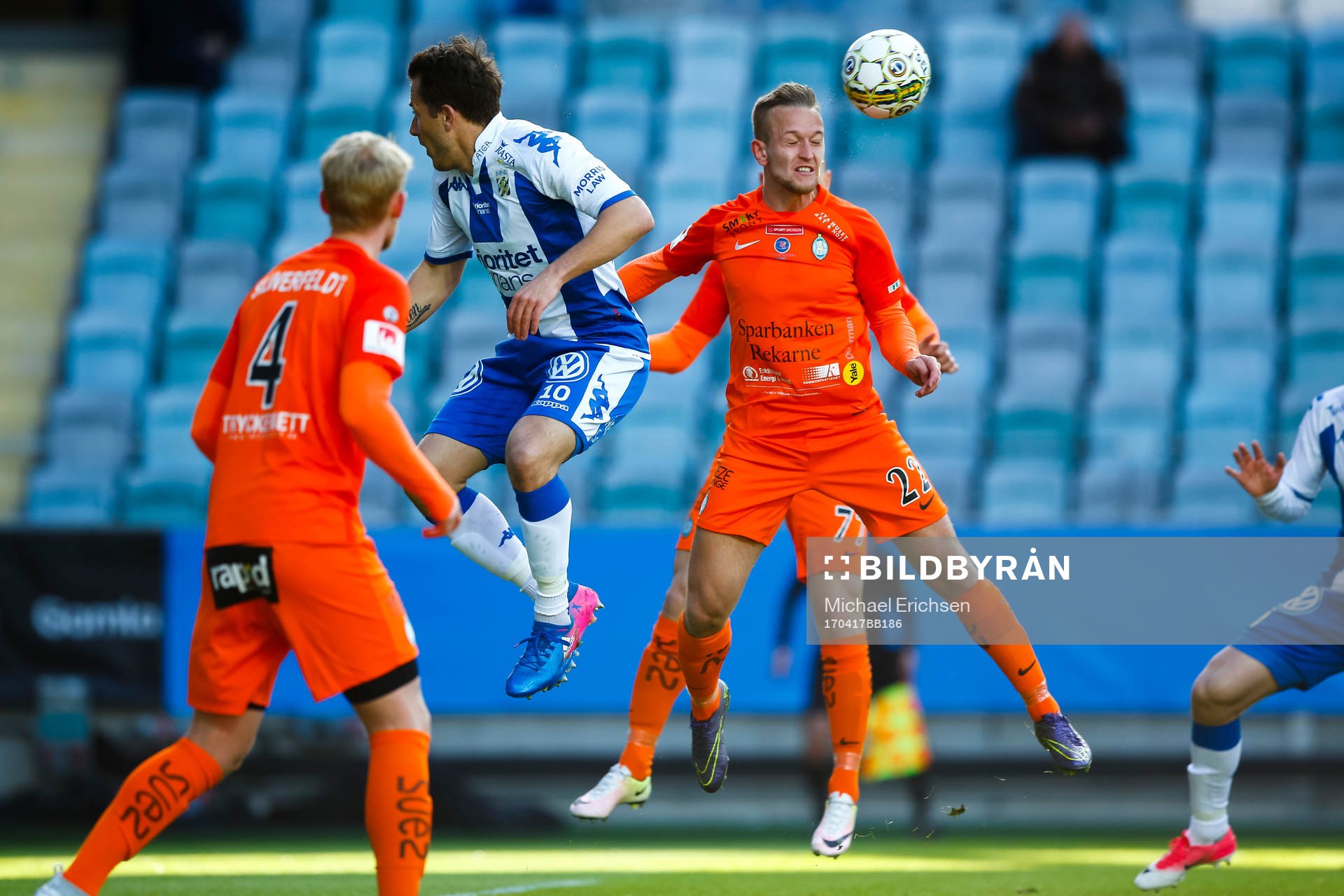 AFC Eskilstunas Alexander Michel och IFK Göteborgs Tobias